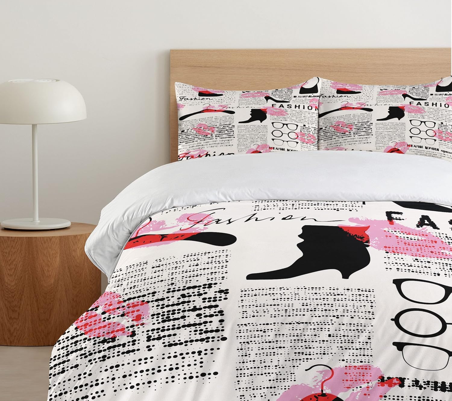 Ambesonne Old Newspaper Duvet Cover Set, Fashion Elements Kisses Lipstick Glasses Shoes Hangers Print, Decorative 2 Piece Bedding Set with 1 Pillow Sham, Twin Size, Pink Scarlet Twin Pink Scarlet
