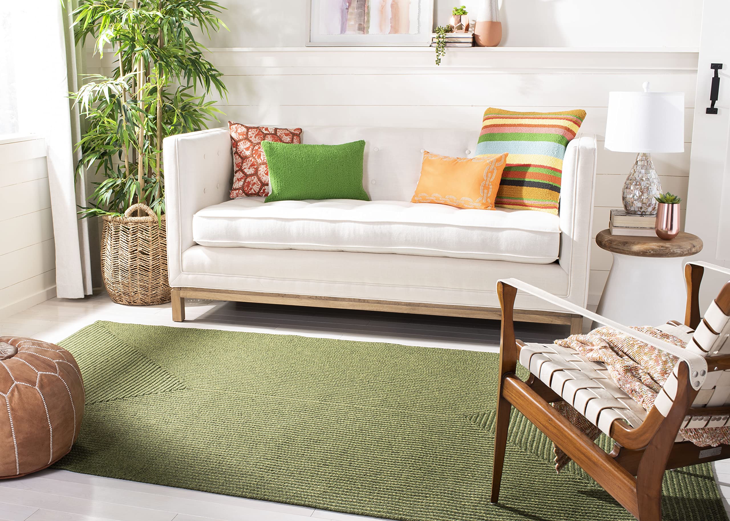 Safavieh Contemporary Rug Living Room, Dining Room, Bedroom - Machine Washable and Reversable - Braided Collection, Short Pile, in Green, 160 X 230 cm