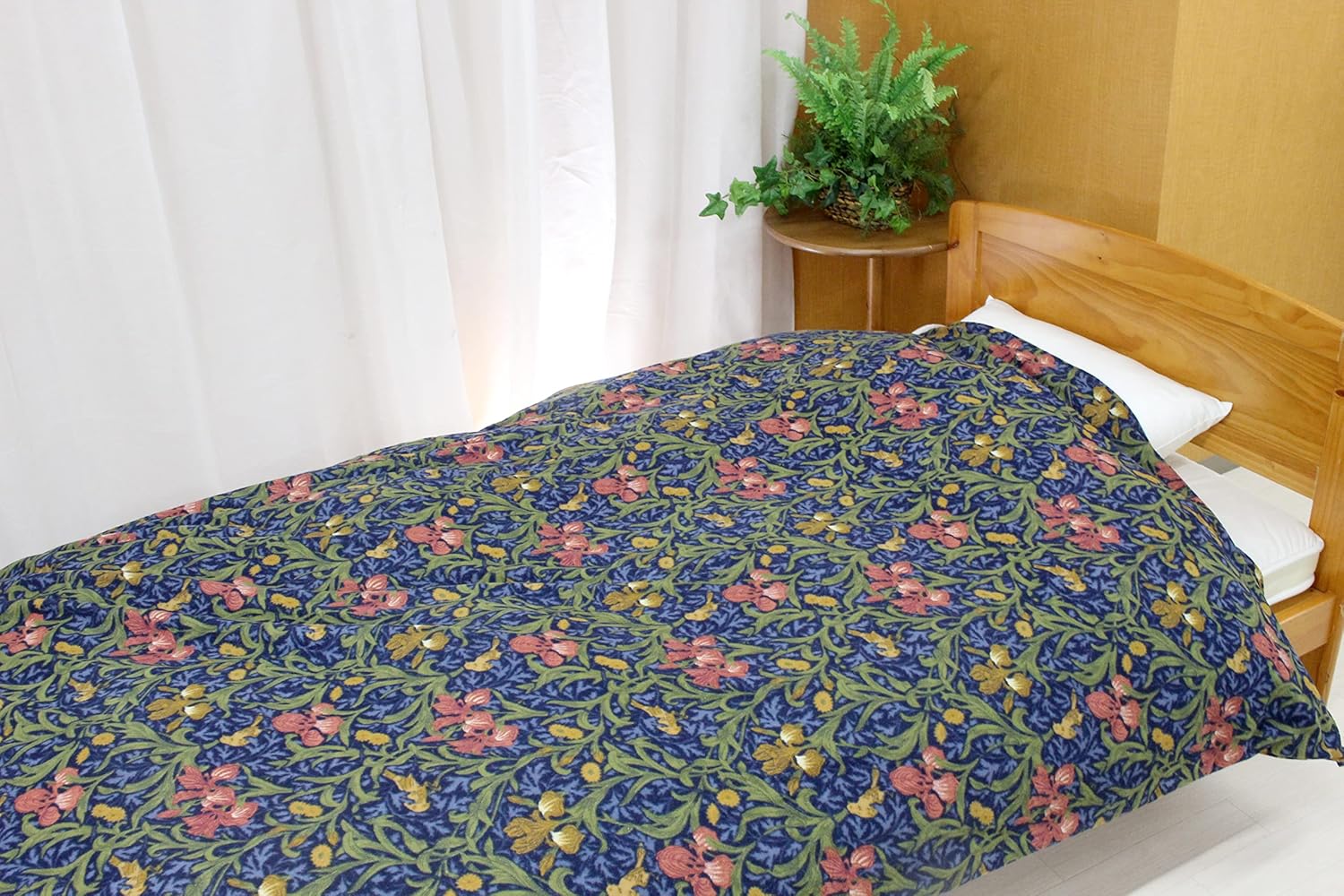 ロマンス小杉　V & A 掛け布団カバー　アイリス柄 ダブルサイズ ロマンス小杉 V & A 掛け布団カバー アイリス柄 ダブルサイズ ロマンス