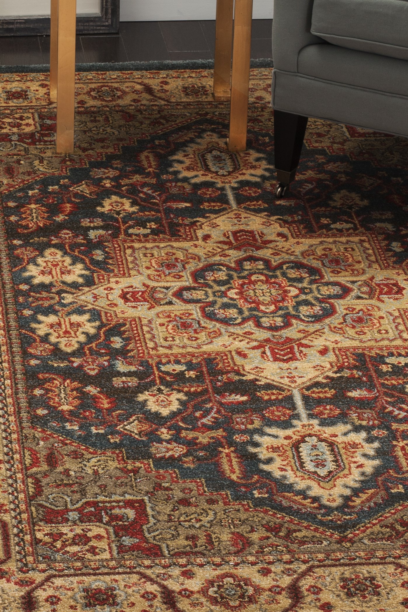 Tapis marine et naturel Mahal SAFAVIEH, grand format 155x231 cm pour embellir votre salon