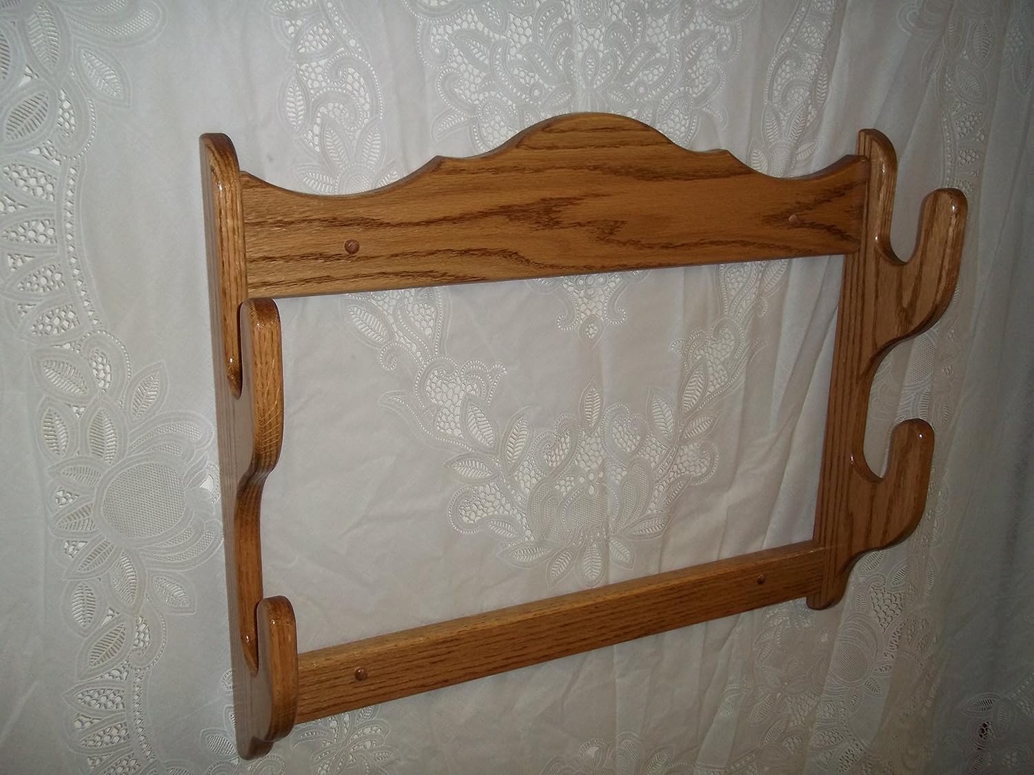 2 Gun Red Oak Display Rack ~ Golden Oak Finish