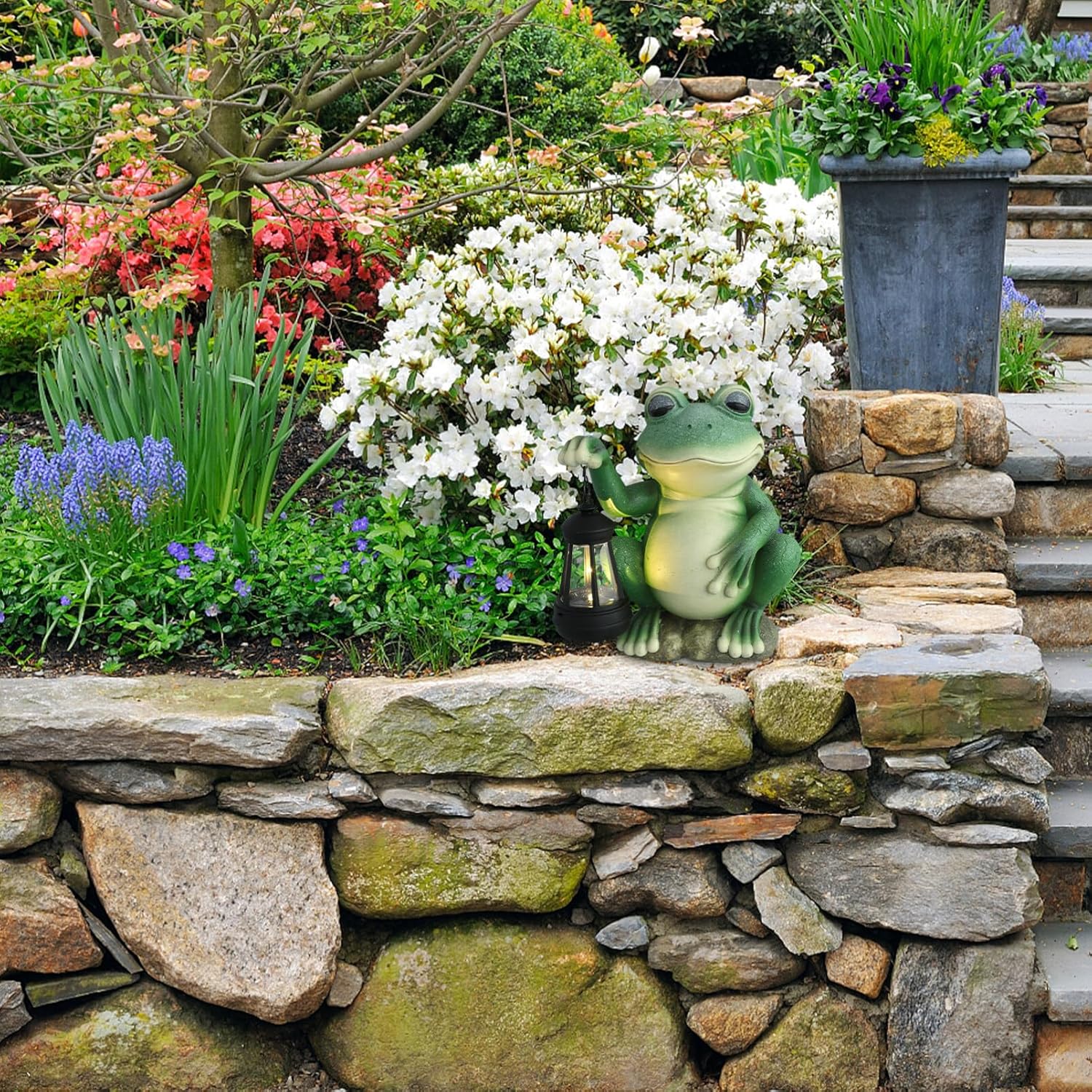 POPETPOP Frog Solar Lantern Outdoor Garden Light Automatic Night Illumination Decorative for Pathways Yards Patios and Landscape Decor