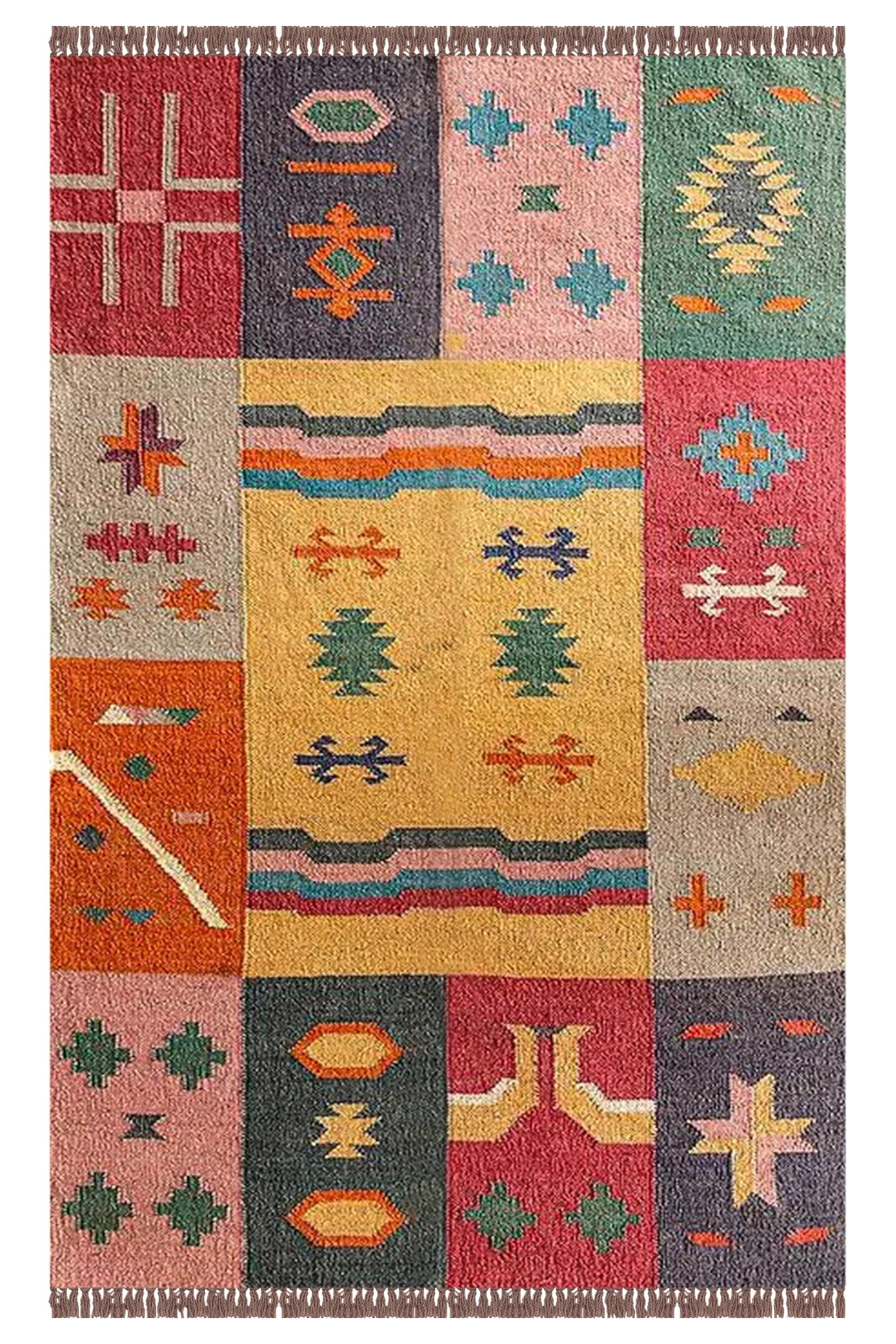 Tapis kilim tissé main grand modèle pour réchauffer un sol froid