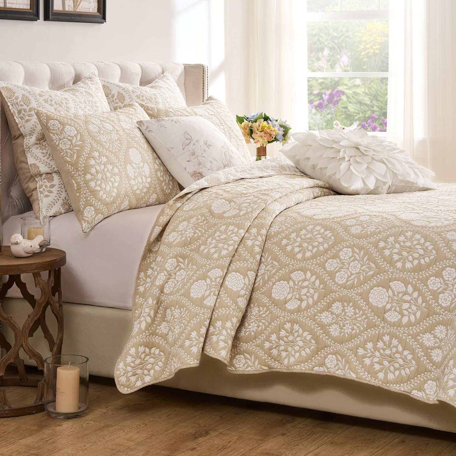 Greenland Home Fashions Serena Contemporary Floral Reversible Matelassé Coverlet Set, 3-Piece King/Cal King, Natural