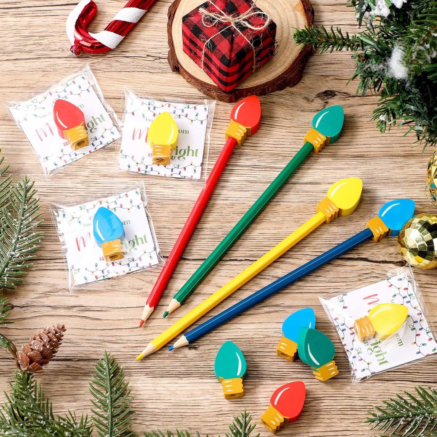Watersay 80 Christmas Gifts Bulb Christmas Pencil Eraser Tops Mini Erasers Bulk with Merry Bright Cards and Bags Homework Rewards Prizes Xmas Holiday Gift (Bulb)