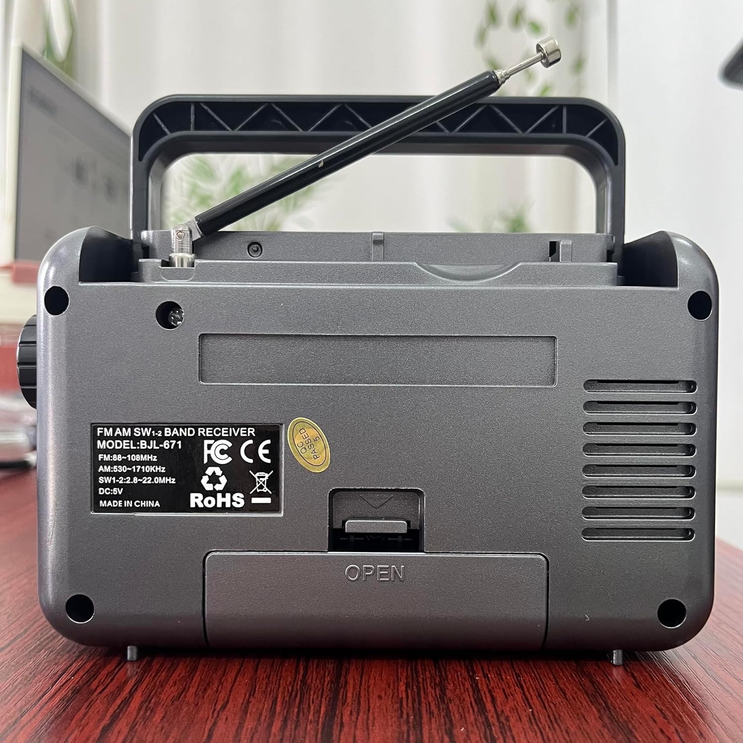 Portable AM/FM Transistor Radio with Loud Speaker, Battery or USB Powered - Compact Emergency Radio for Indoor, Outdoor, Travel & Storms (Model BJL-671) - Image 7