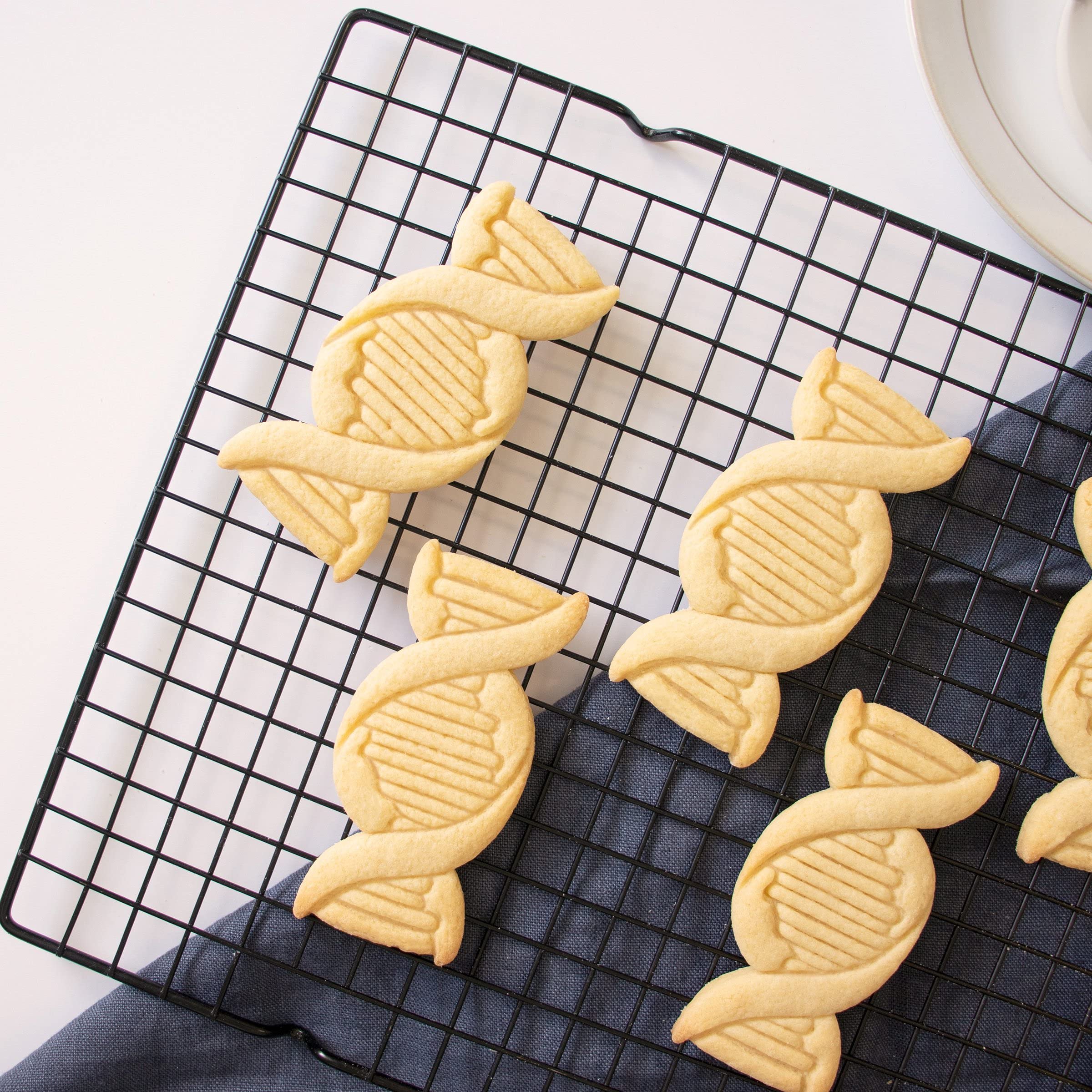 Amazon | BAKERLOGY DNA クッキー型 | 分子生物学・理科クラフト・お