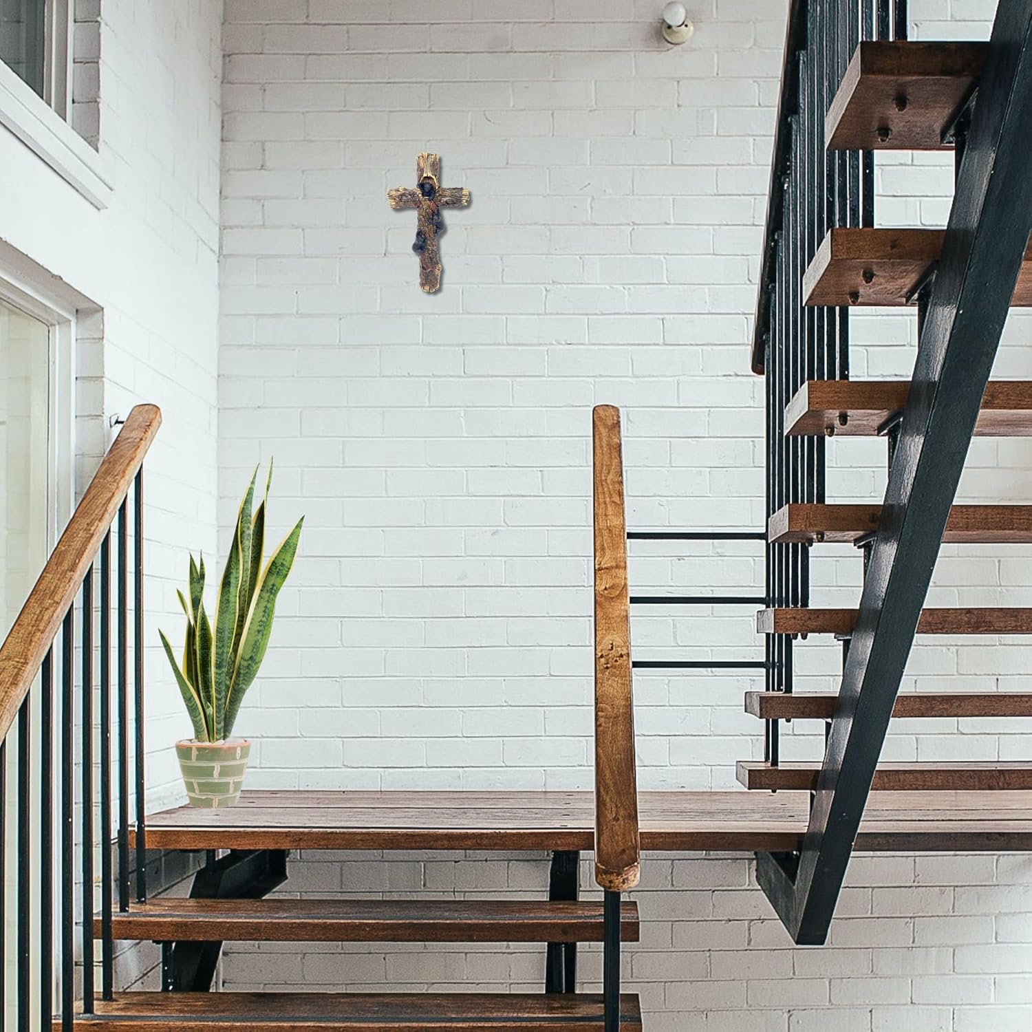 BestGiftEver Rustic Climbing Black Bear Cubs on a Tree Bark Wall Cross - Lodge Cabin Jesus Spiritual Wall Art Home Decor - Ideal Gift for Rustic and Woodland Theme Enthusiasts