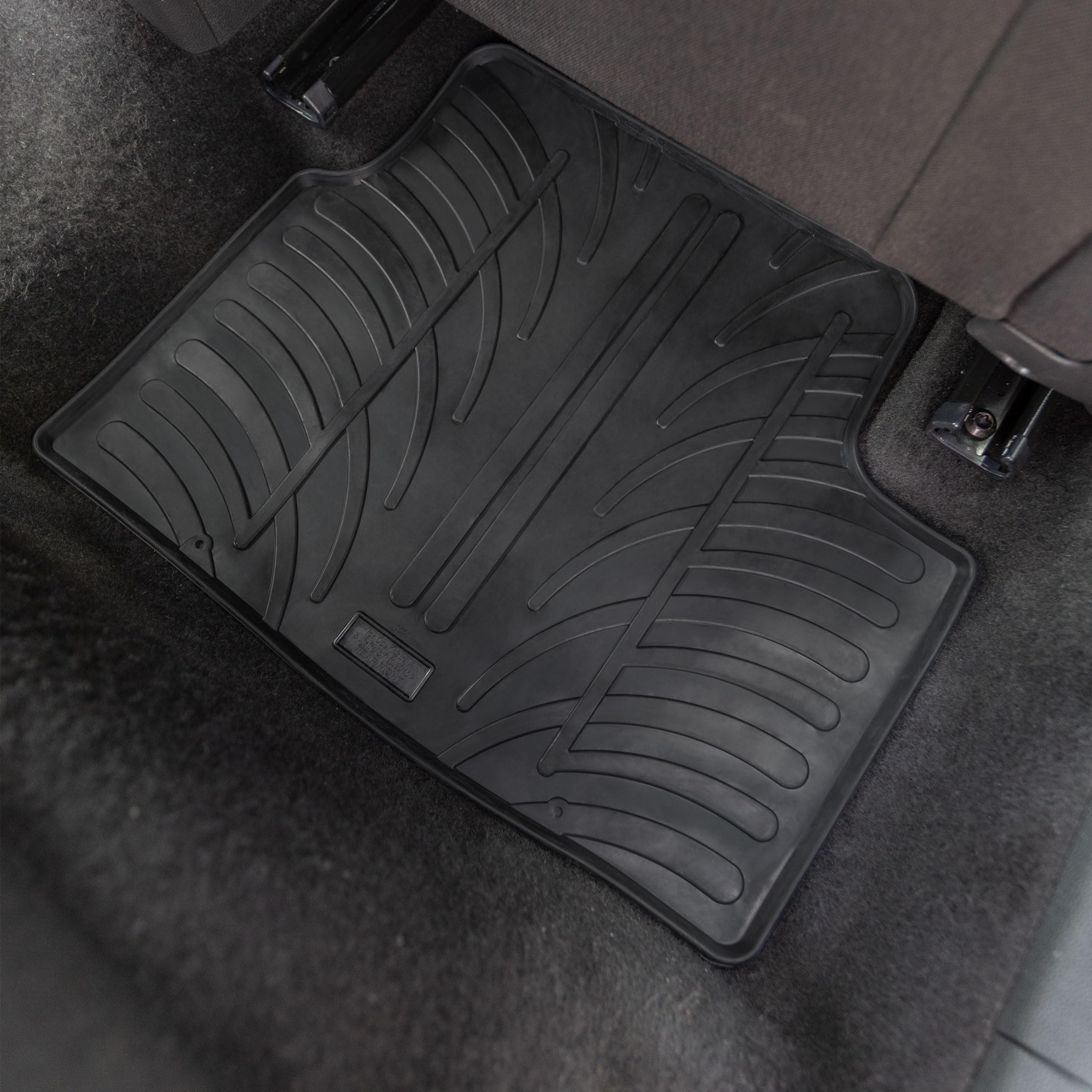 Travall Lot de tapis de sol pour Renault Symbioz (2024) - Accessoires d'intérieur - 100 % sur mesure - En caoutchouc antidérapant - Noir - Robuste et facile d'entretien