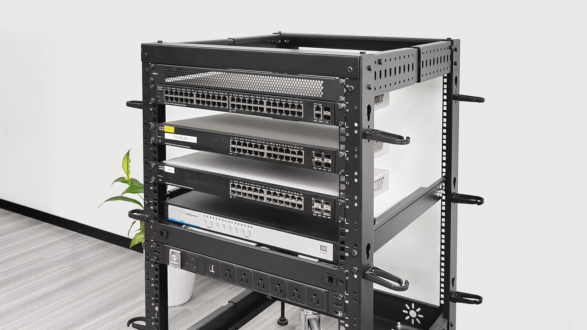 Amazon.com: RIVECO 25U 19” Adjustable Depth Server Rack Support Up