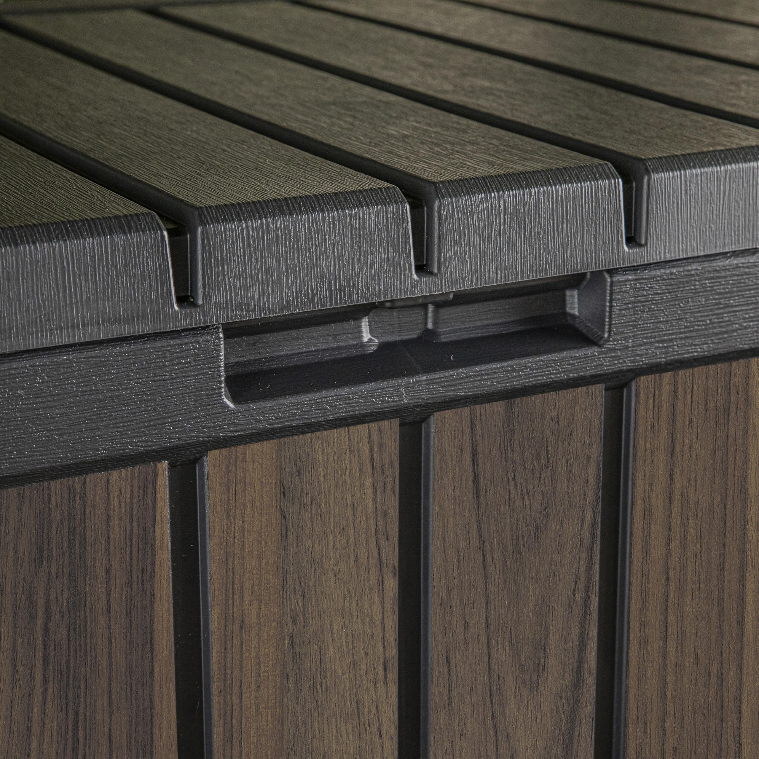 Keter Gartentruhe KENTWOOD 190L Decocoat – Wetterfeste Gartenbox in Rosenholzoptik mit Sitzfunktion – UV-beständige Aufbewahrungsbox, abschließbar, für Innen- & Außenbereich