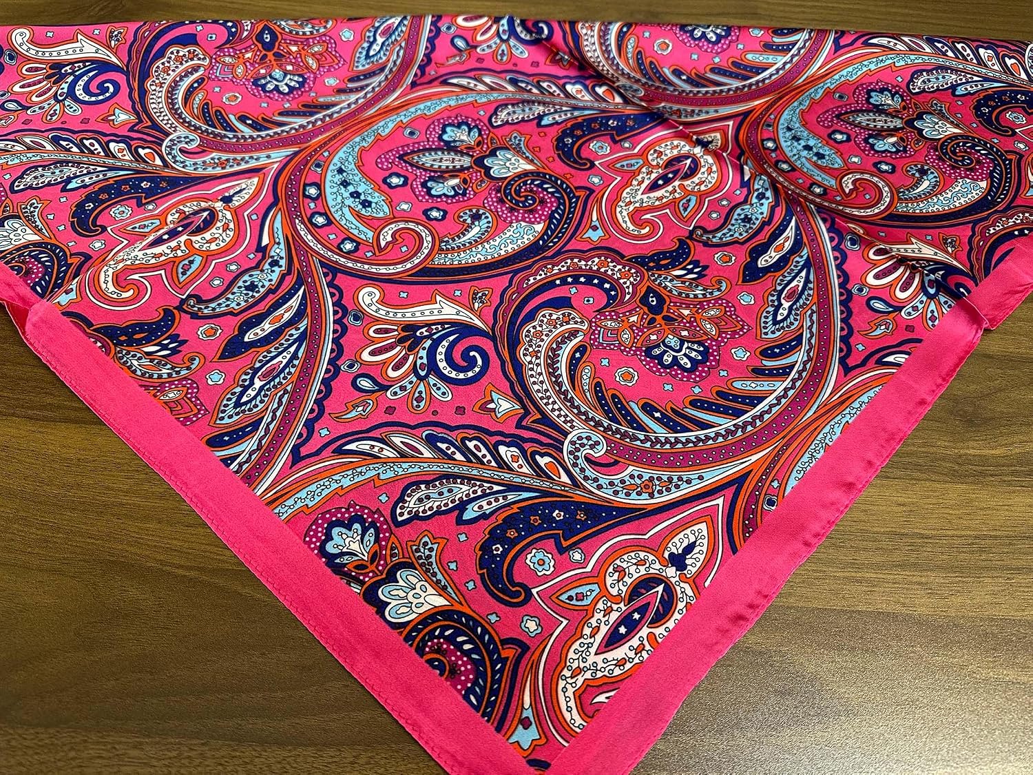 Hair Bandanas Scarf For Women Lightweight Fashion Neck Silk Satin Head Scarves For Sleeping Handbags Scarf