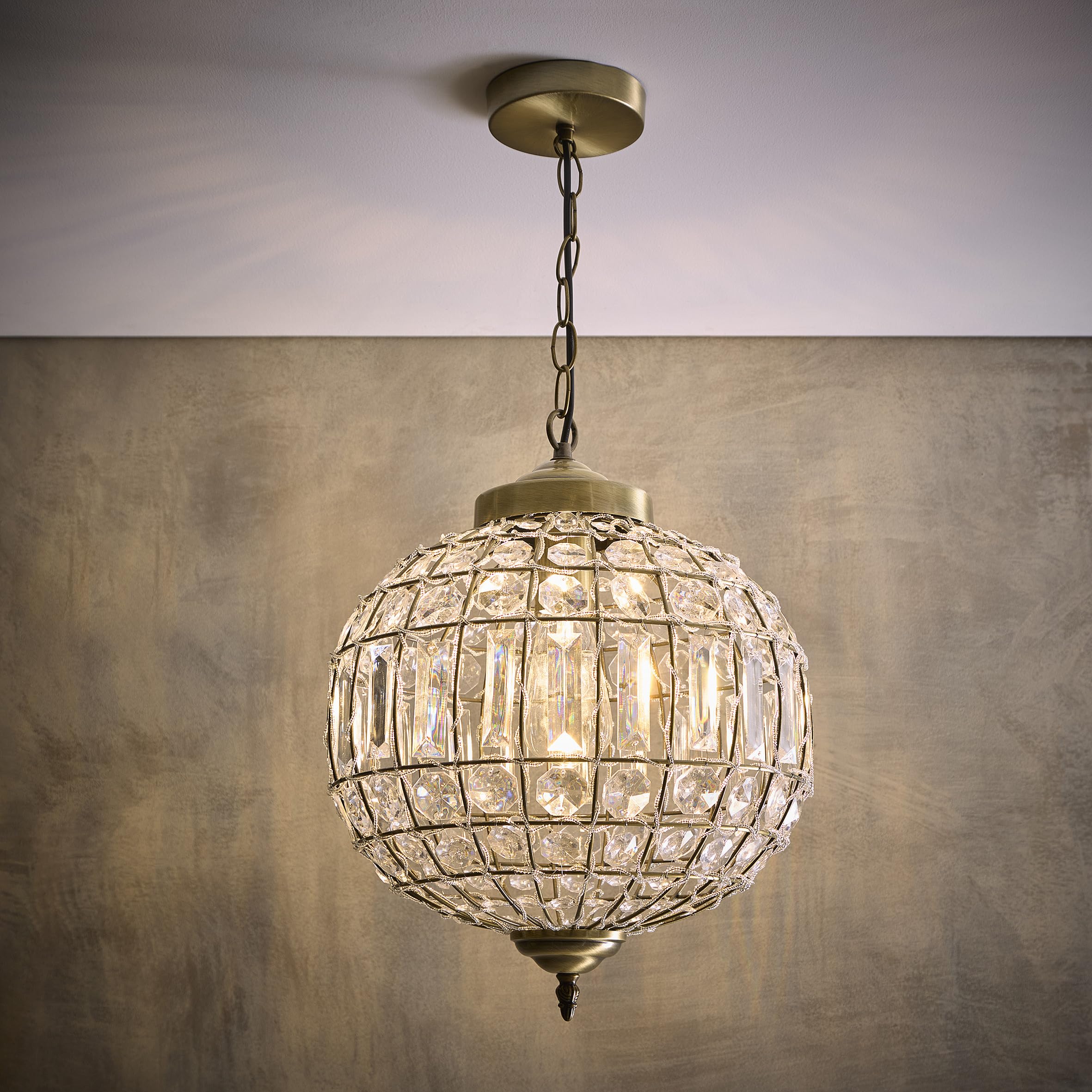 K Living Clear, Antique Brass Round Chandelier Pendant With Crystal Like Acrylic Glass In An Antique Brass Finish