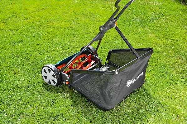 Gardena Tondeuse hélicoïdale 400 Classic : Tondeuse à Main, Largeur de Travail de 40 cm pour pelouse jusqu'à 200 m², Cylindre de Coupe en Acier de qualité, Coupe sans Friction (4018-20) - 5