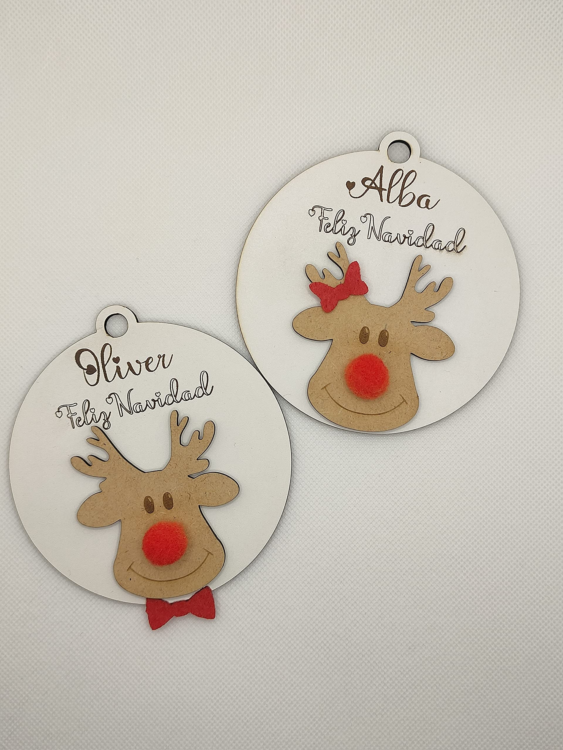 BurningWood Bola navidad personalizada en madera con reno- Bolas en madera Personalizadas Para Navidad- Adorno Personalizado Navidad- regalo navideño Personalizado (CHICO)