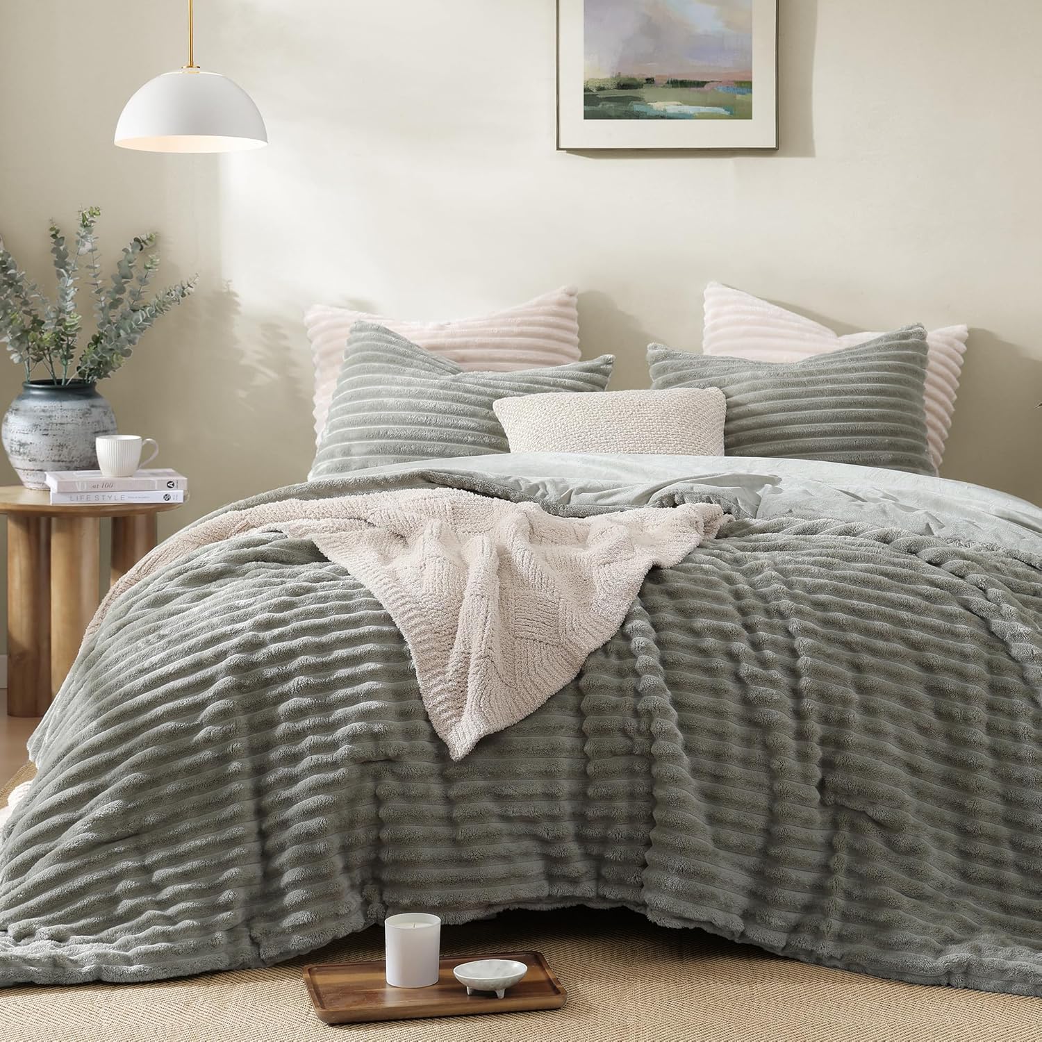 Geniospin Luxury Fluffy Queen Comforter Set 3 Pieces - Warm Winter Comforter Queen Size,Sage Green Faux Fur Queen Size Bedding Set,Plush Fuzzy Comforter Set for All Seasons (Sage Green,90''x90'') Sage Green Queen