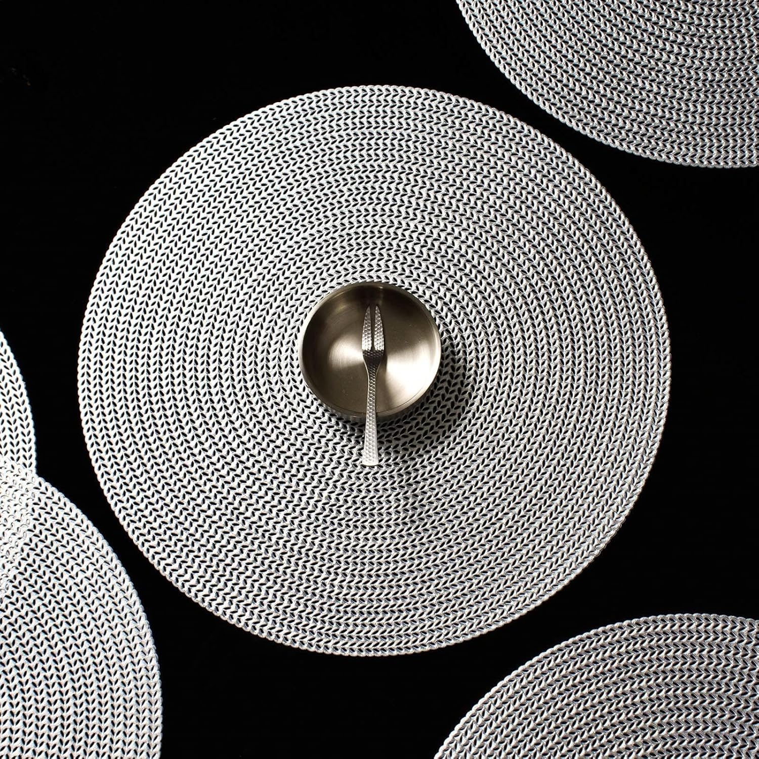 Gold-Stamped Placemats Western-Style Placemats Hollow Round Table Mats Mats Heat-Insulating Mats Decorative(Gray)