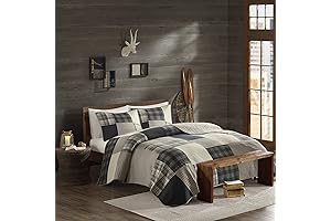 Cozy and Reversible Cabin Quilt