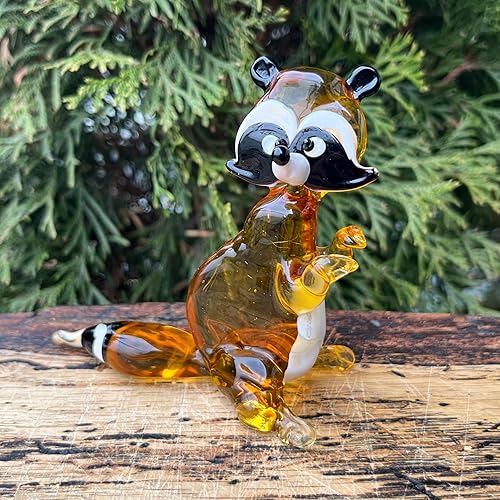Miniatura 5 de Figura de mapache de cristal amarillo – Miniatura soplada a mano estilo Murano – Escultura de mapache de cristal artístico para escritorio o estante