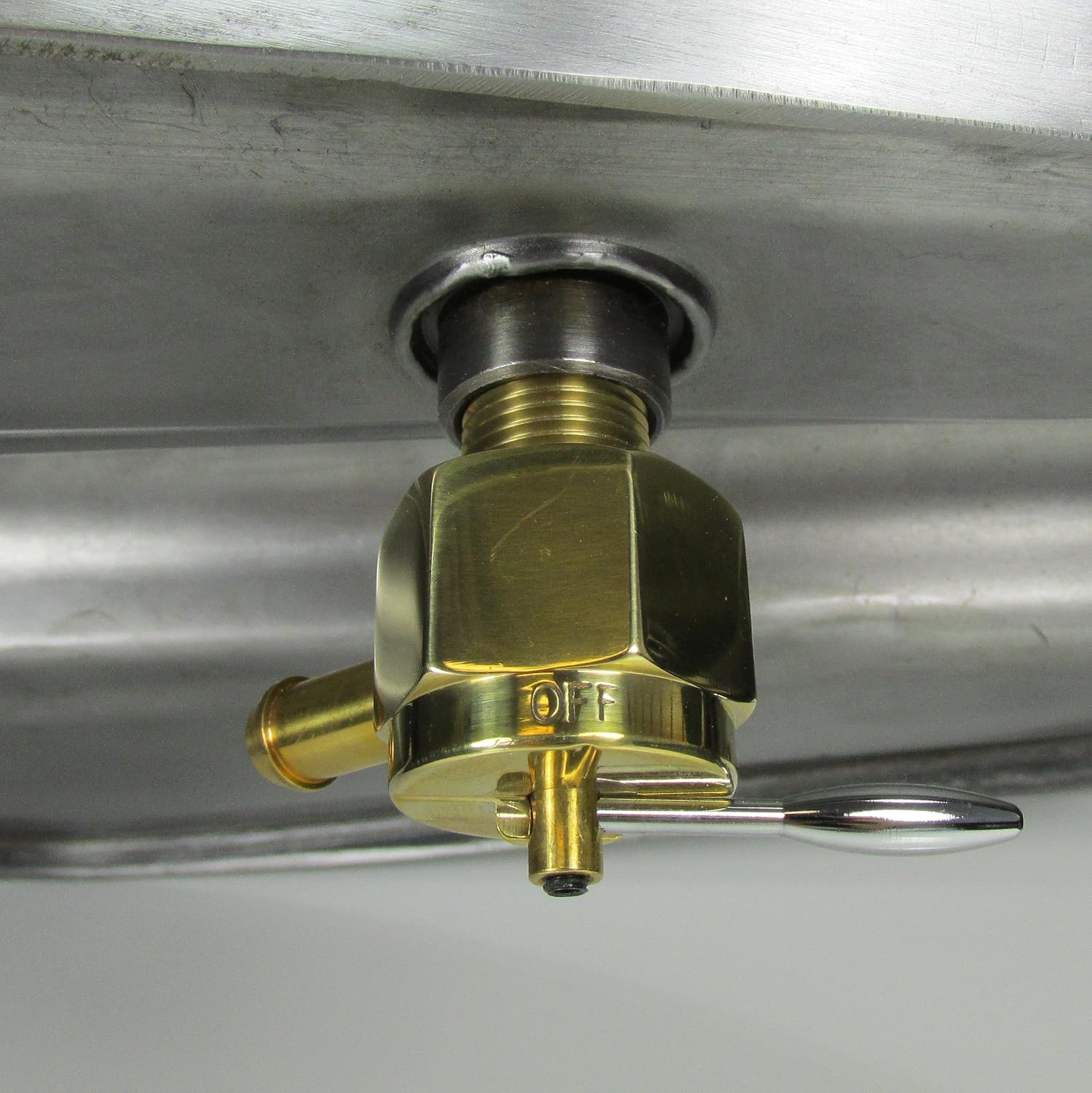 POLISHED BRASS Motorcycle 3/8" NPT HI-FLOW Petcock LEFT 90 Degree Fuel Outlet Valve - For 3/8" ID Fuel Hose - Replaces Pt # 62125-55B on PRE-1975 Harley FL FX XL Models