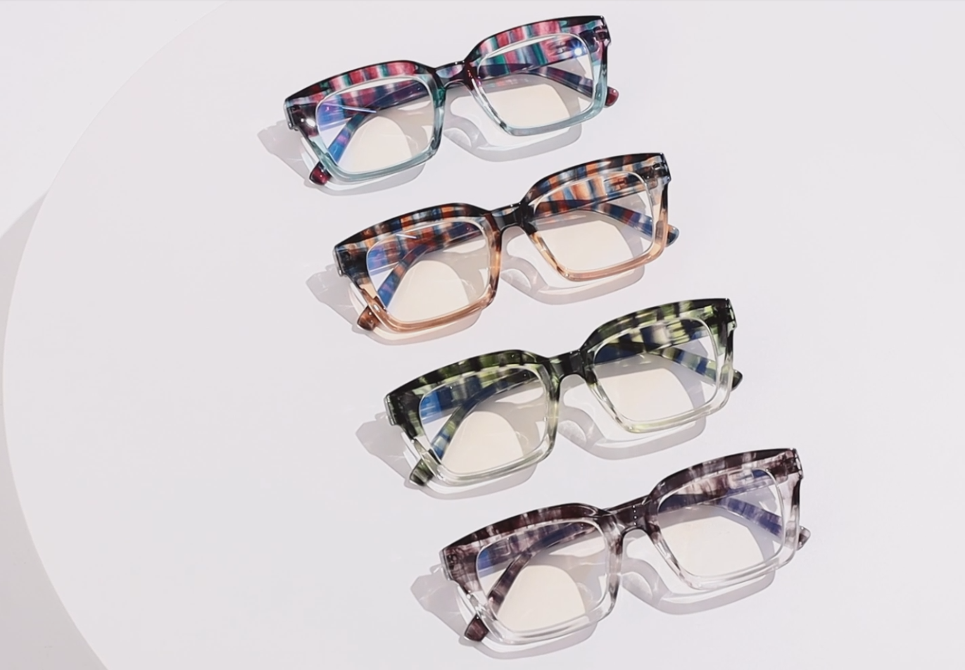 Occhiali Da Lettura Metallo Quadrati Occhiali Da Lettura Uomo/Unisex Con Cerniere A Molla - Montatura Quadrata In Metallo, Look Classico Occhiali Lettura - Foto 4