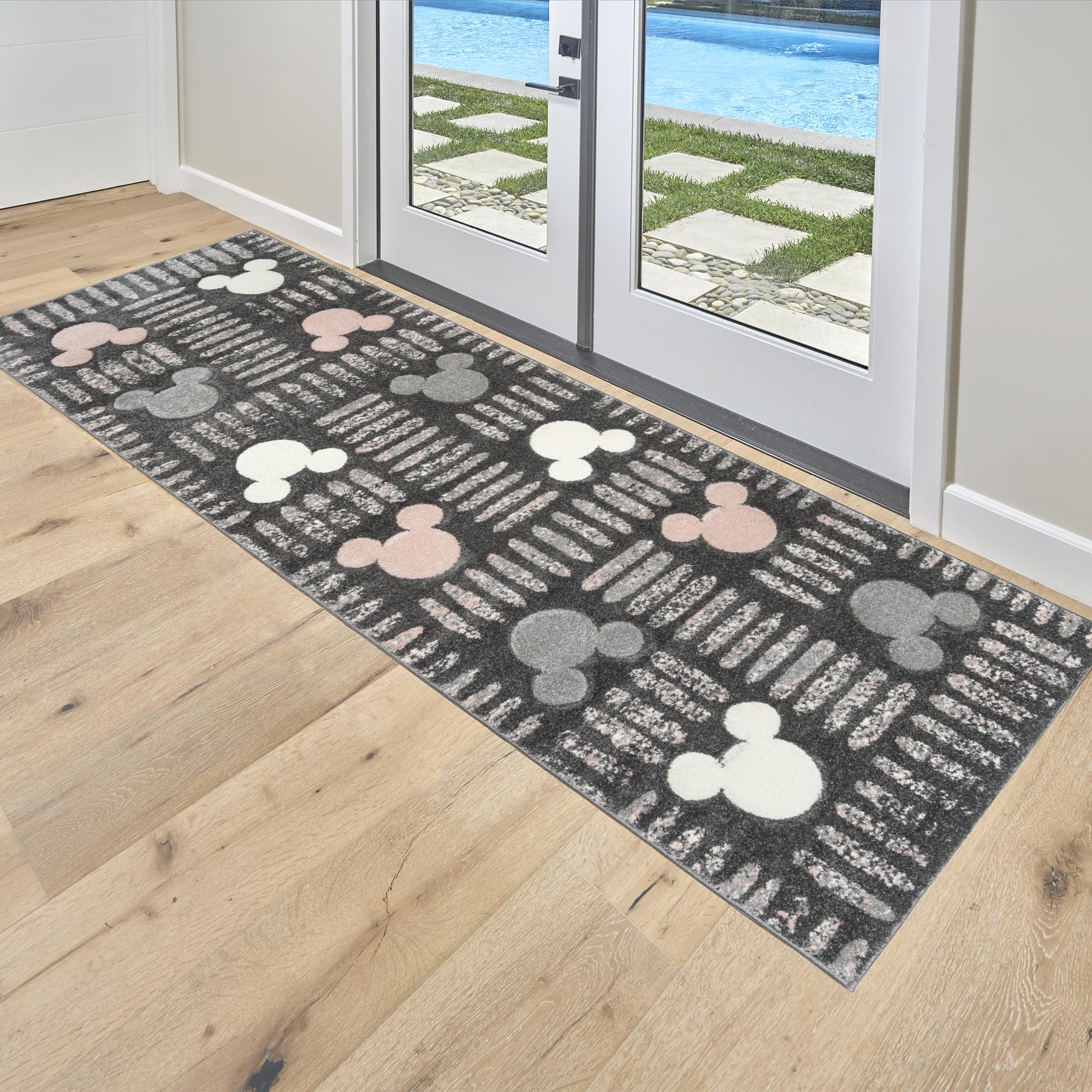 Amazon.com: Gertmenian Disney Mickey Mouse Modern Indoor Rug - 2x8