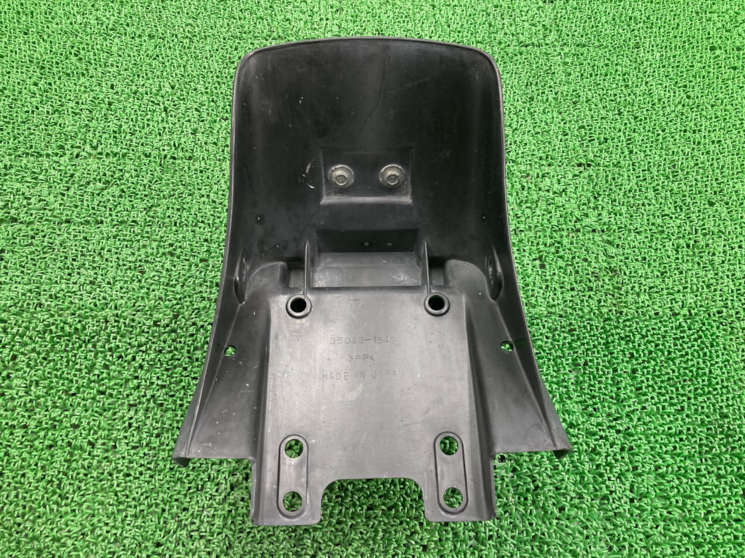 ゼファーカイ リアフェンダー 35023-1549 カワサキ 純正 中古 バイク
