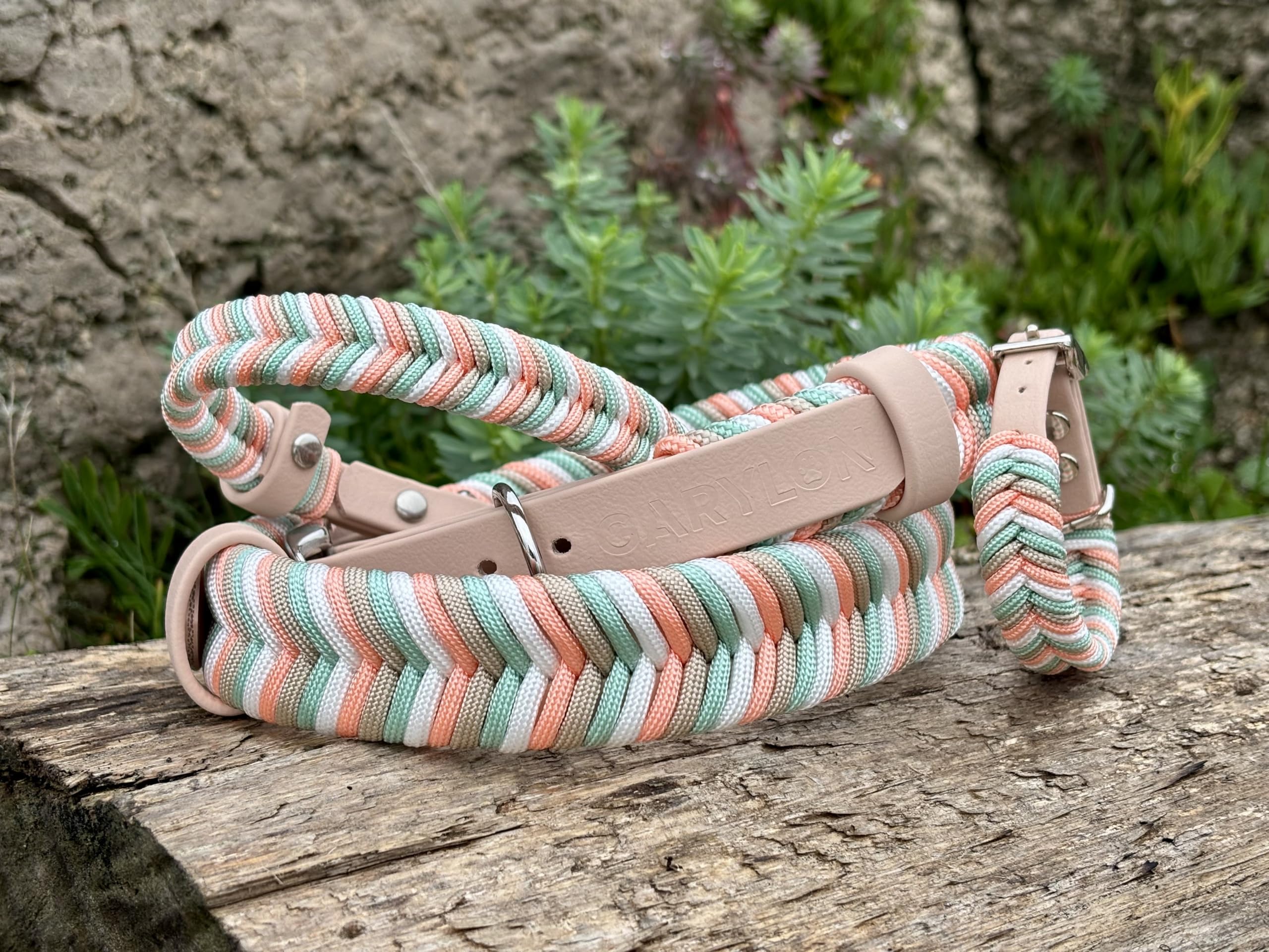 Collar Perro Pequeño, Collar para Perros de Biothane y Paracord con Acero Inoxidable, Pulsera a Juego, Hecho a Mano en España, Impermeable Ajustable y Duradero (Ama, S)
