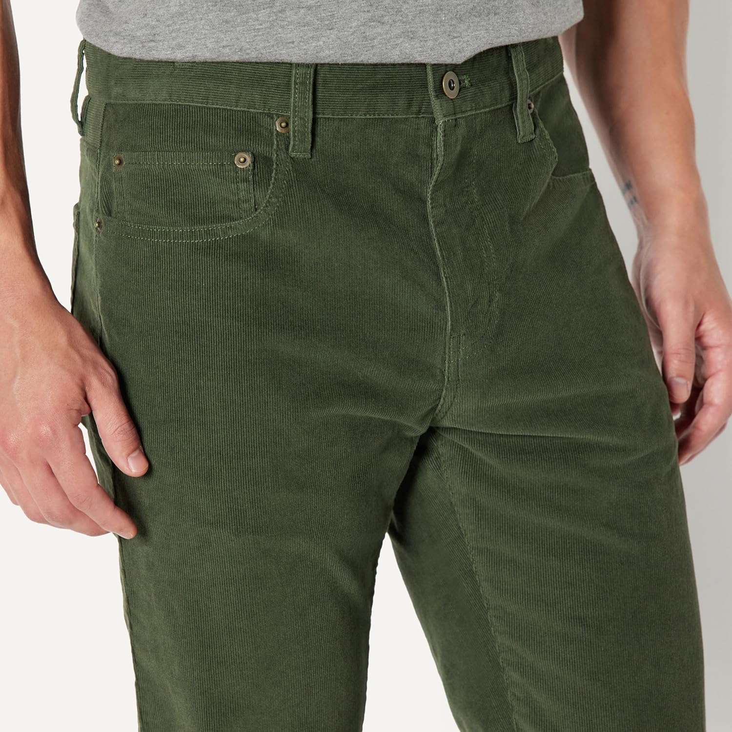 Amazon Essentials Men's Slim Fit 5 Pocket Corduroy Pant