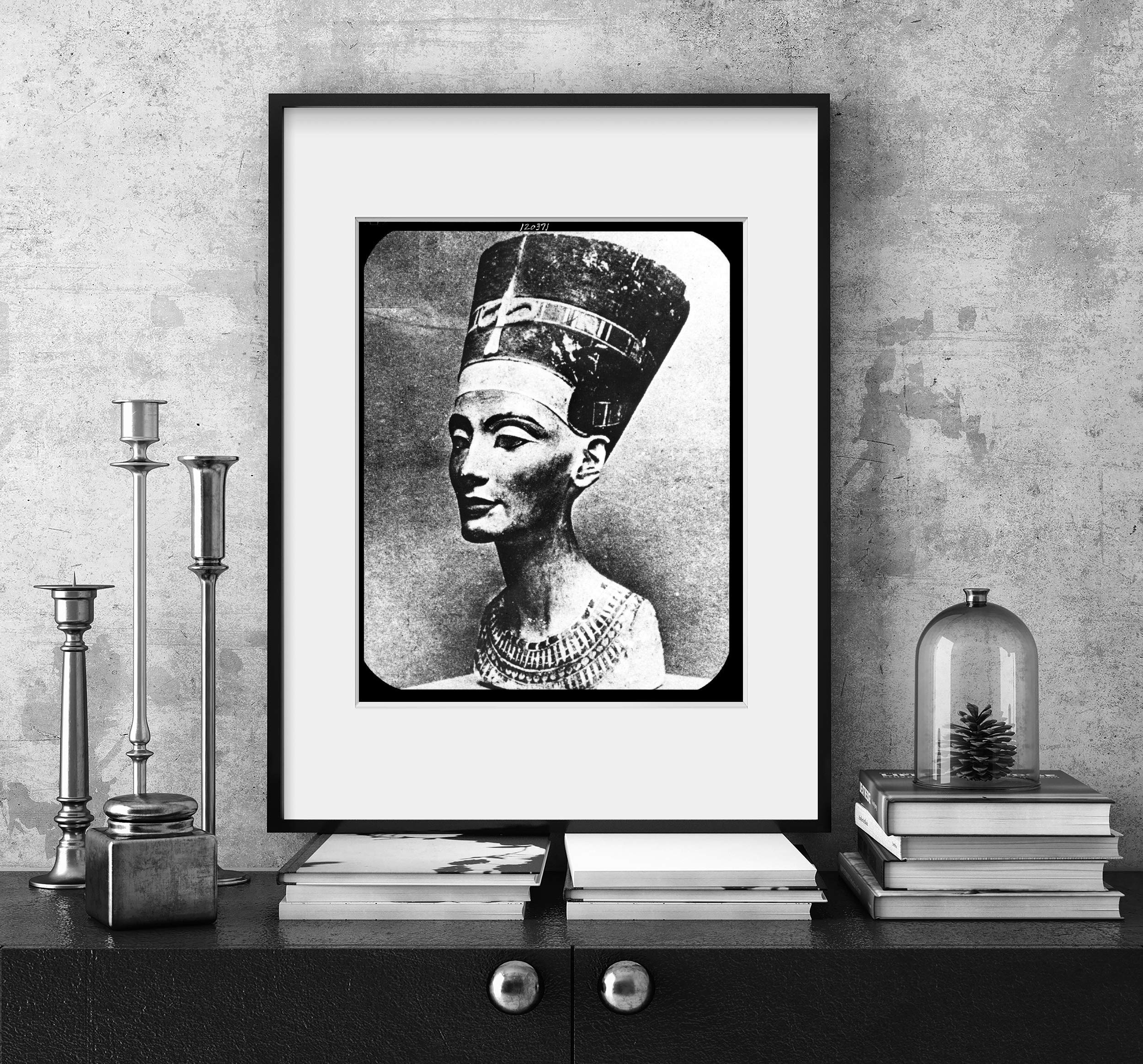 Amazon.co.jp: 無限の写真：ネフェルティティの像|エジプトの女王  