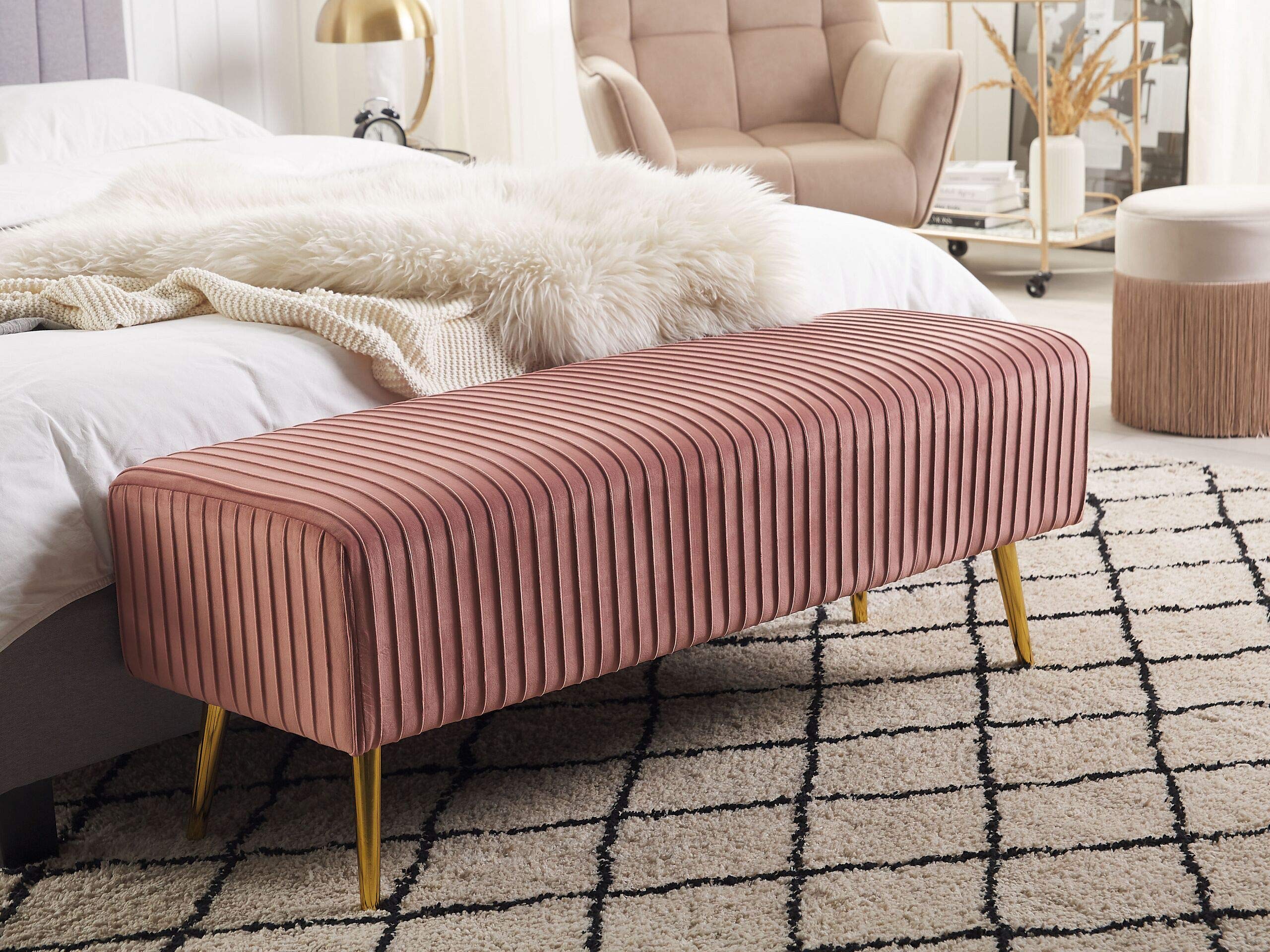 Beliani Banquette d'Intérieur Glamour Pieds en Métal Dorés en Velours Rose Paterson