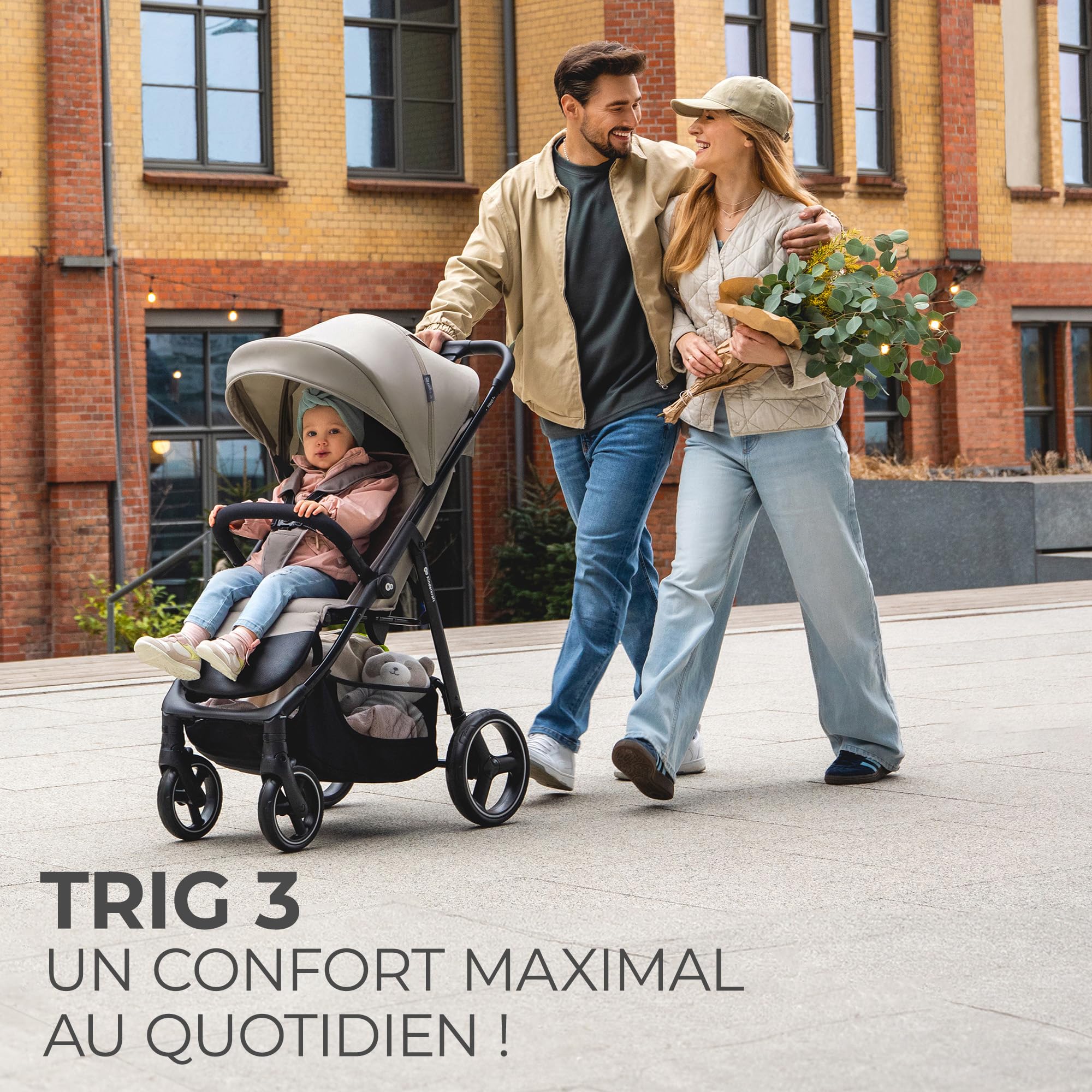 Kinderkraft TRIG 3 Poussette Canne, Légère, Position Allongée, Suspension 4 Roues, Pliable, Harnais réglables à 5 points, Repose-pieds, Jusqu'à 25 kg, Noir