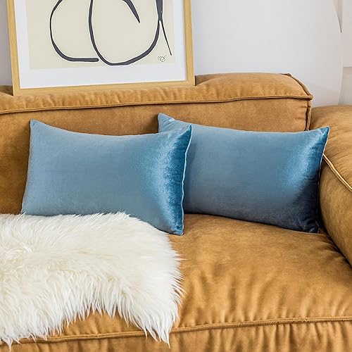 Vista 28 de Home Brilliant Fundas de almohada color verde azulado súper suaves cuadradas de terciopelo azul para sofá, dormitorio de niñas pequeñas, 18 x 18