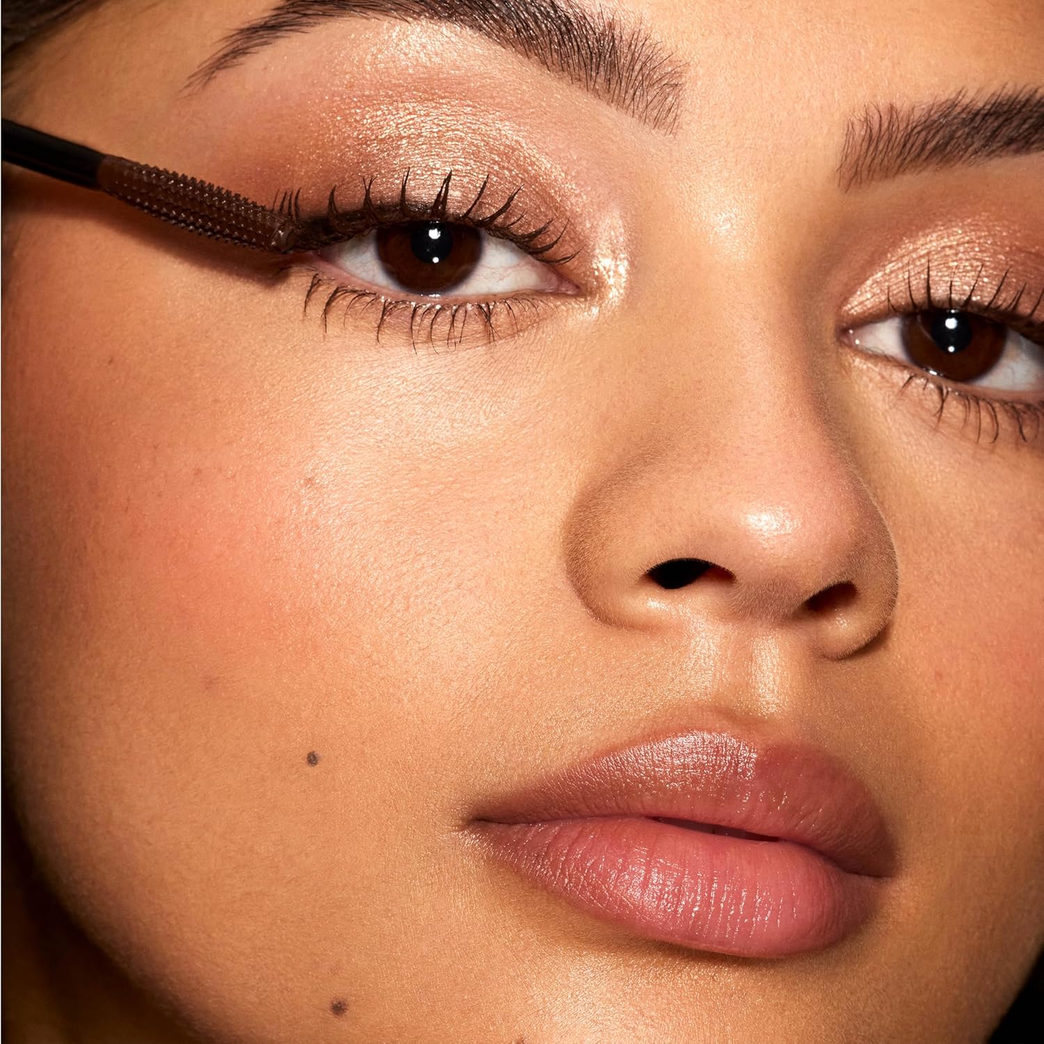 ICONIC LONDON Triple Threat Mascara | Volumizing, Lengthening + Lifting Mascara for Stunning Lashes, Cruelty-Free, Vegan Makeup, 0.30 Fl oz