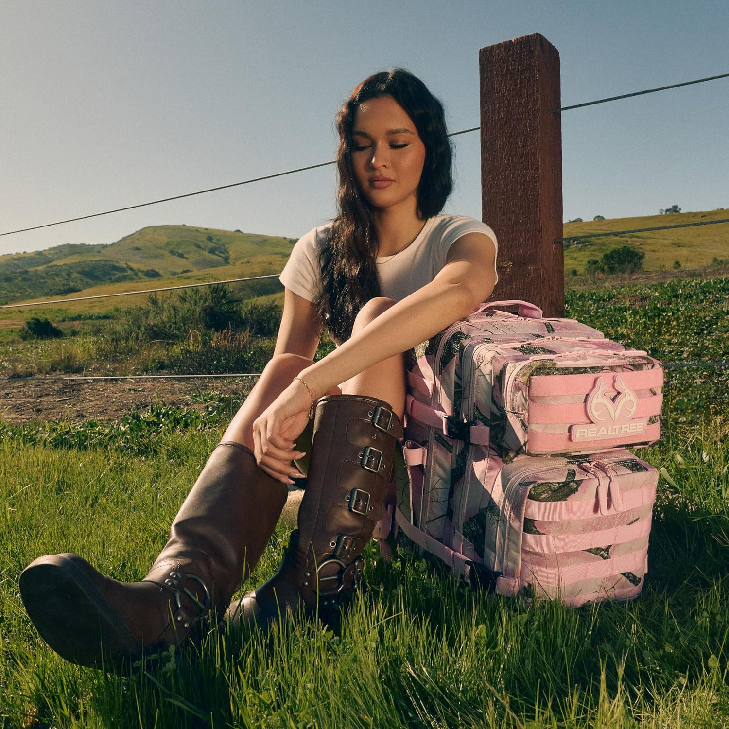 WOLFpak 35L Meal Prep Management Backpack (Realtree APX Flushing Pink) | Easily Store & Organize Food Storage Containers w/Built-In Lunch Box, Cooler, Travel, Insulated Bag