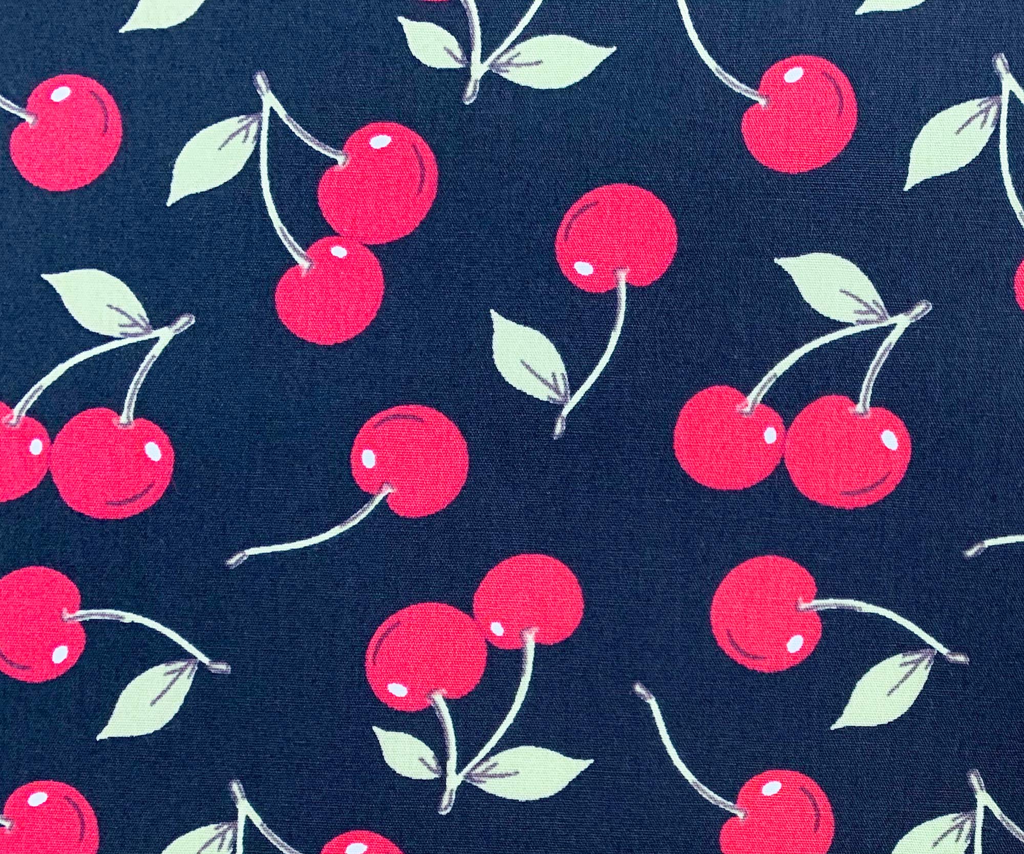 Tissu Coton Imprimé Cerises Rouges Sur Fond Noir - 1,10m X 0,98m Ovale - Neuf