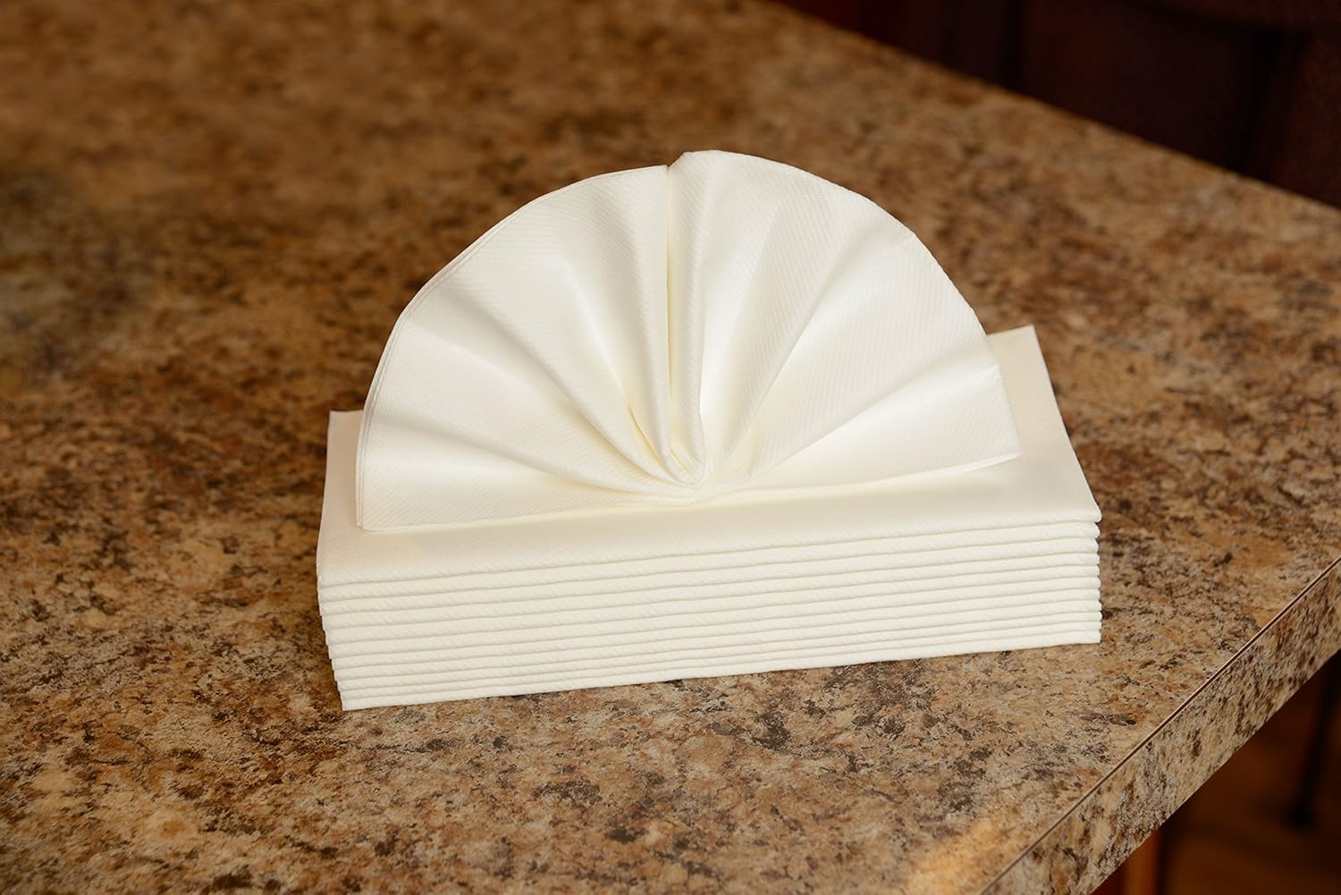 Bеѕt Dеаl Prоduсt Simulinen Dinner Napkins -White - Decorative Cloth Like & Disposable Large Napkins - Soft, Absorbent & Durable (19x17 - Box of 60)