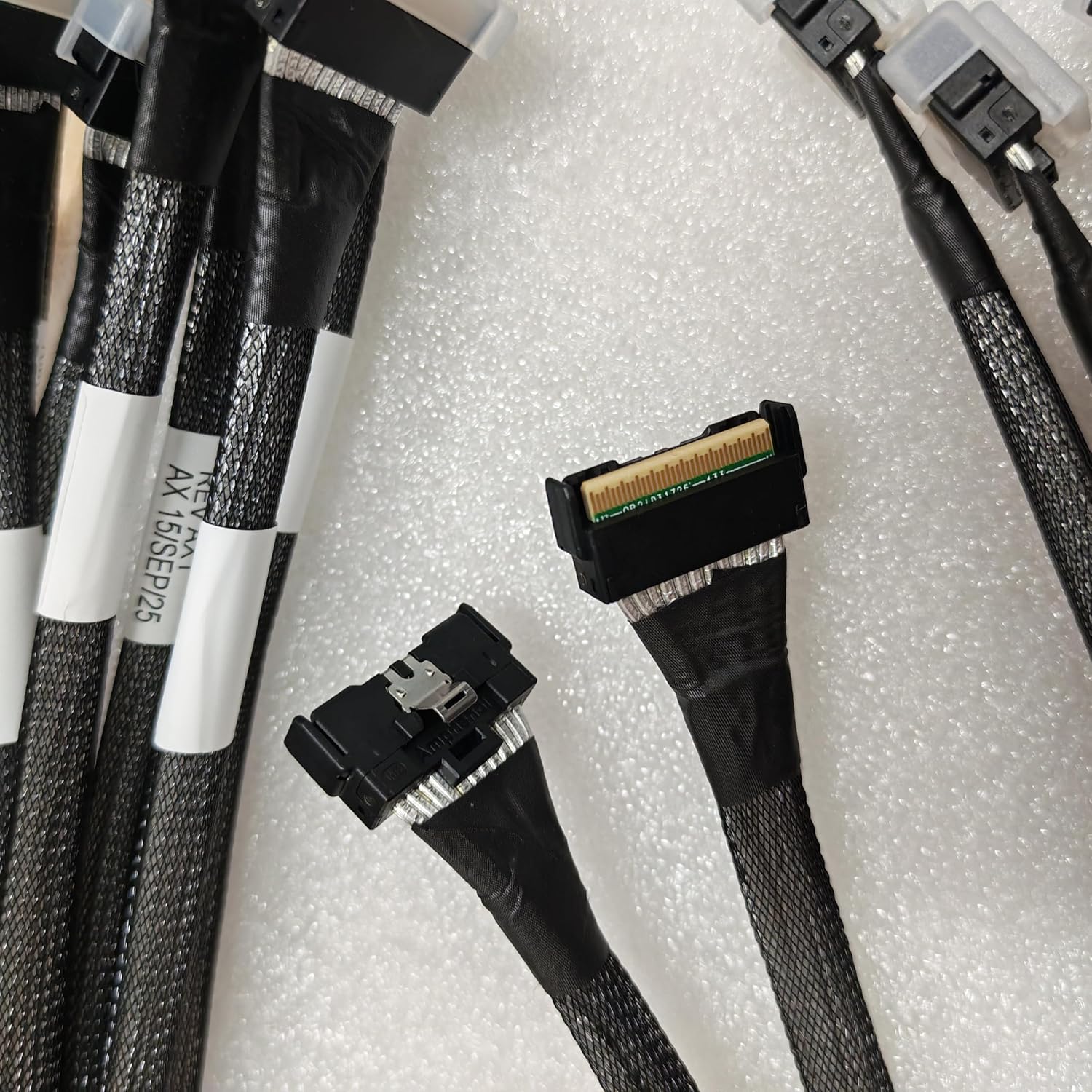 MCIO 8X to MCIO 8X Straight Head to Straight Head PCIe 5.0 high-Speed Data Cable Length 80CM