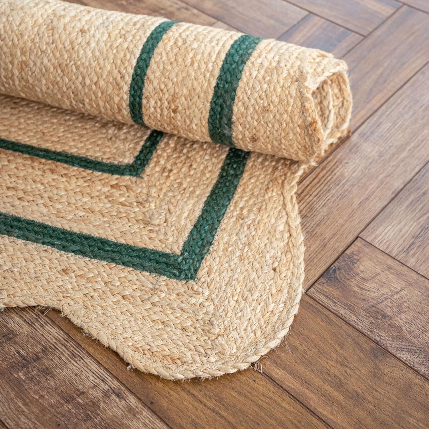 WEAVER'S LOOM Wave Scalloped Jute Rug, Oversized Rustic Farmhouse Jute Area Rug, Handwoven Natural Fiber Carpet for Home Decor, Emerald Green-8'x10' ft.