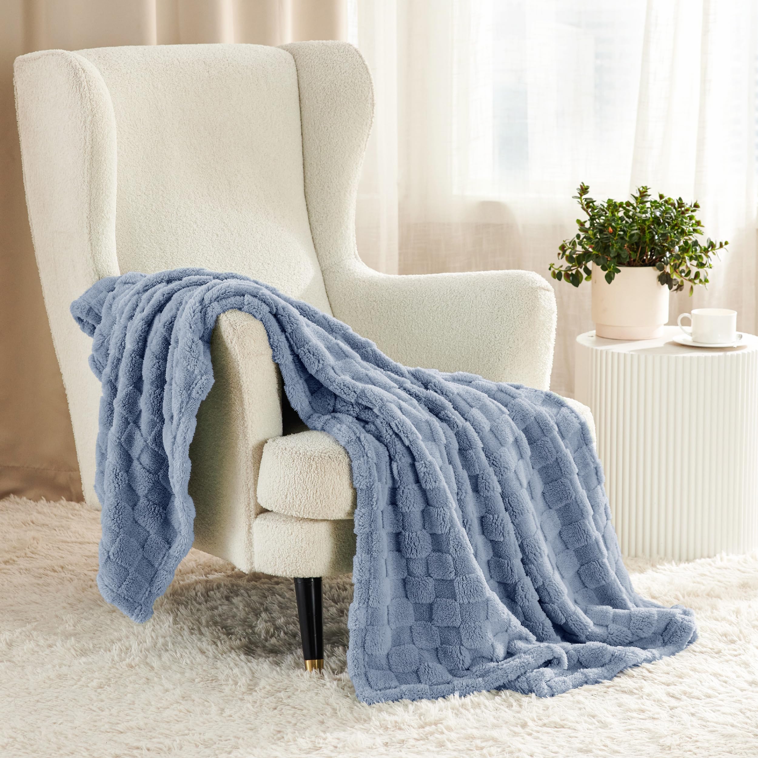 Bedsure Fleece Throw Blanket for Sofa, Soft Cosy Checkered Blankets for Women and Girls Fluffy Warm Single Throw for Bed Blue - Image 2