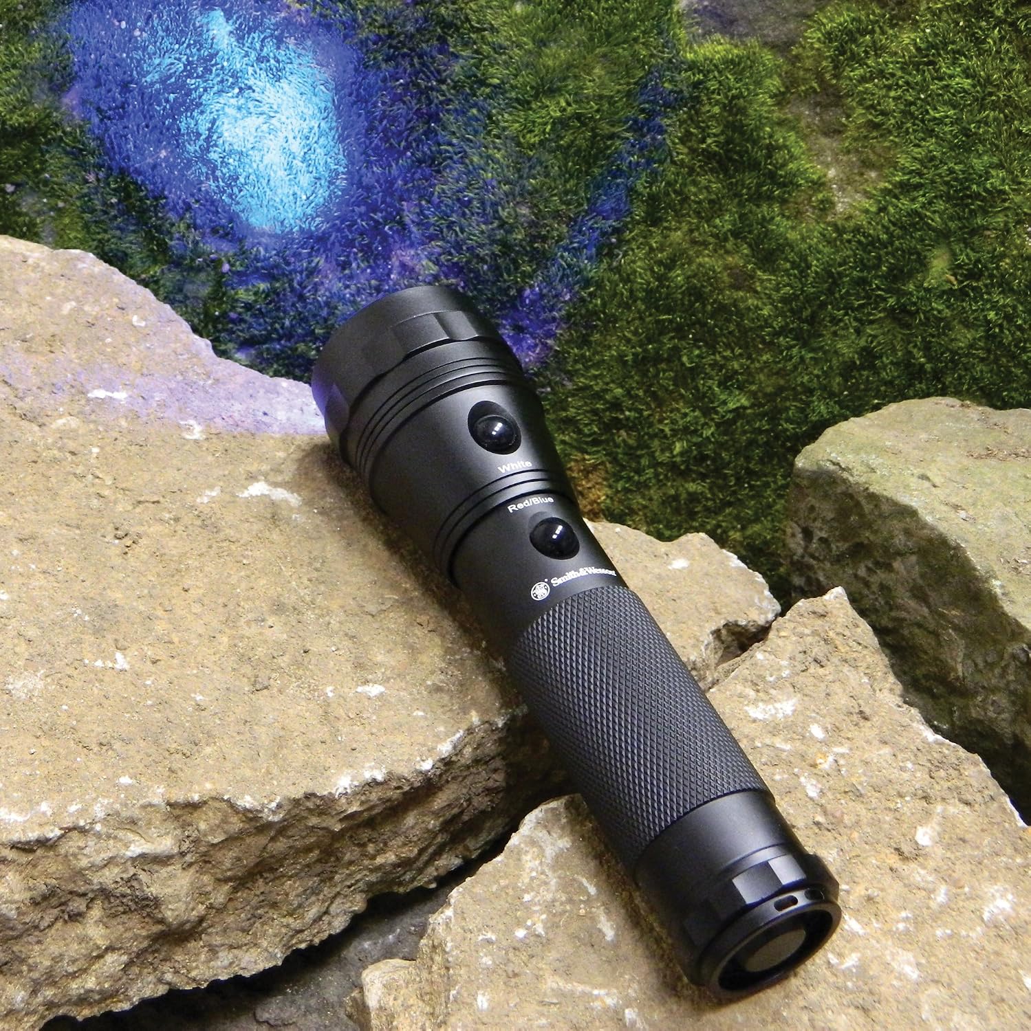 Smith & Wesson Galaxy 28 LED 42 Lumen Flashlight with Dual Beam Function and Waterproof Construction for Survival, Hunting and Outdoor