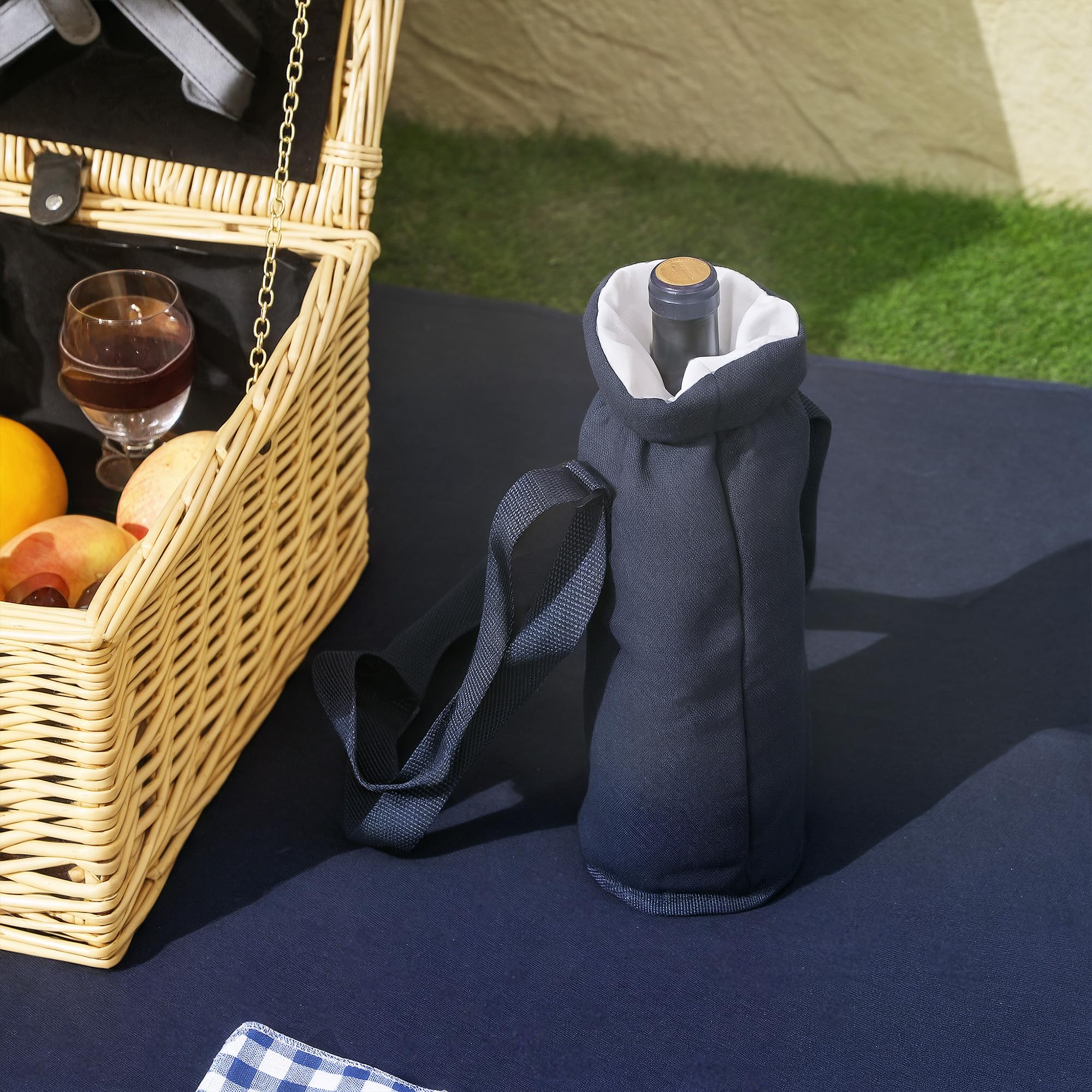 Outsunny Cestino da Picnic in Vimini per 4 Persone, Cesto Picnic con Area Frigo e Accessori Piatti, Bicchieri da Vino, Cucchiai e Forchette, Borsa per Vino, 54x34x20 cm, Color Legno