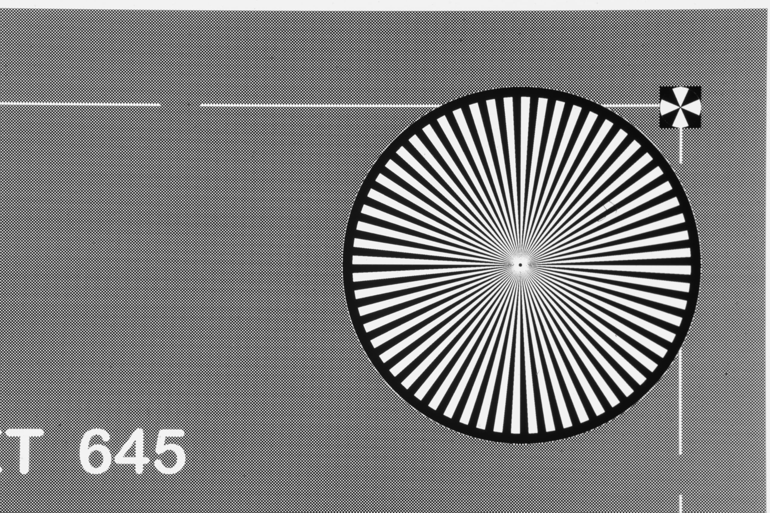 Comprobador de enfoque para escanear películas con DSLR/sin espejo. Digitaliza diapositivas y negativos. Utiliza completamente la nitidez y la fidelidad de tu lente. (645, 6x6, 6x7)