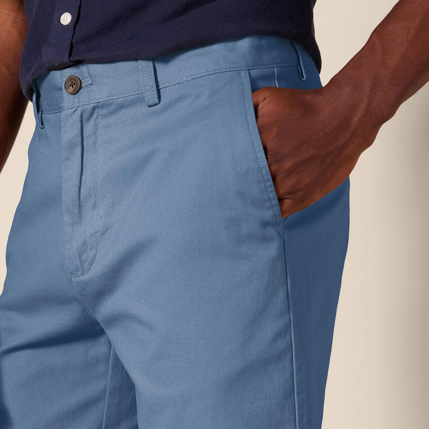 Amazon Essentials Men's Slim-Fit 7" - Image 5