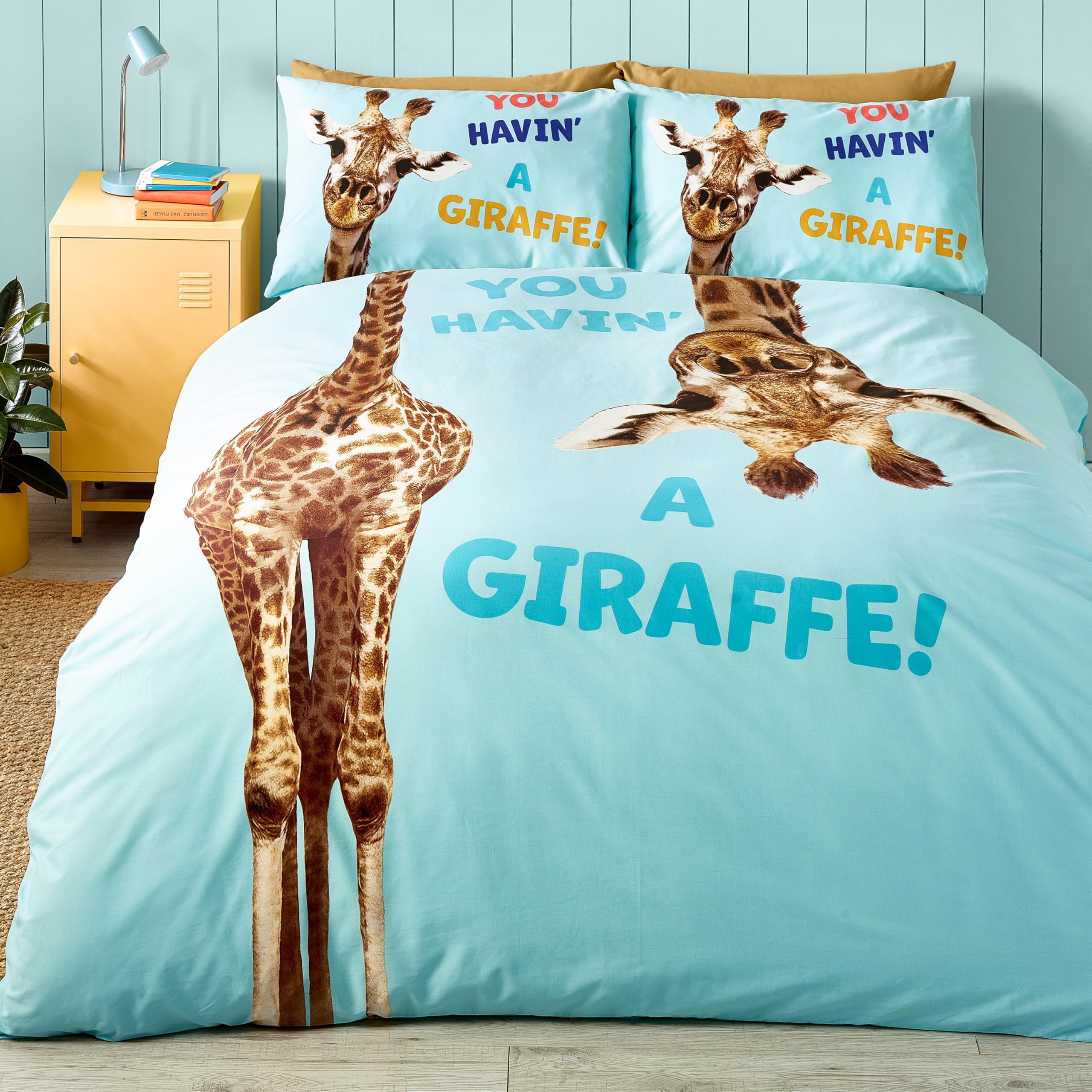 Catherine Lansfield  Kids Blue Havin A Giraffe Reversible Duvet Cover Set in Size King, Sports Direct