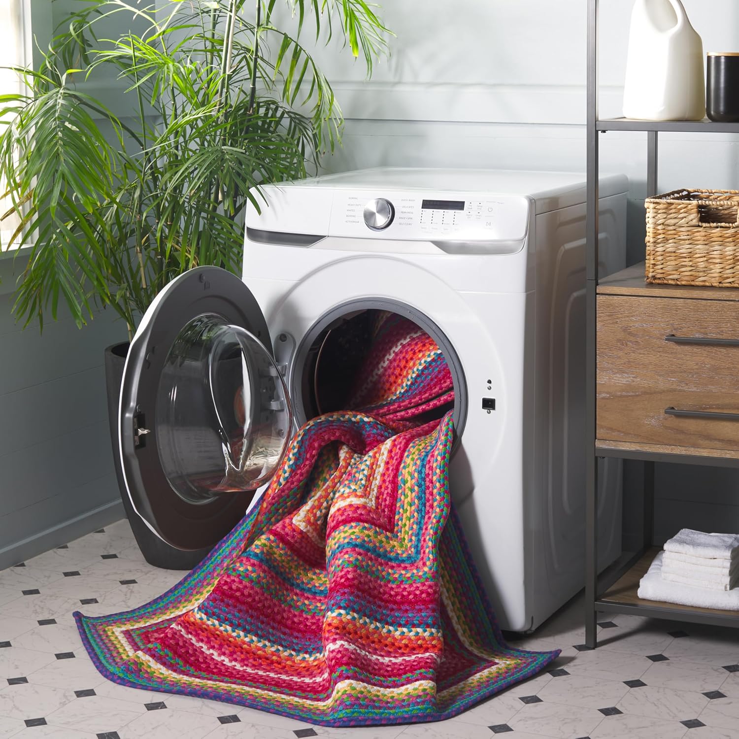 SAFAVIEH Washable Rug Outdoor Braided Collection - 6' x 9', Multi, Handmade & Reversible, Non-Shedding & Easy to Clean, Ideal for Patio, Backyard, Mudroom (BRD316A)