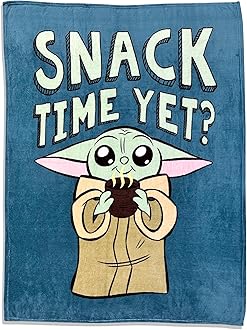 Royal Boys Girls Cozy Fleece Throw Blanket with Extra Soft Fun Design (Star Wars)