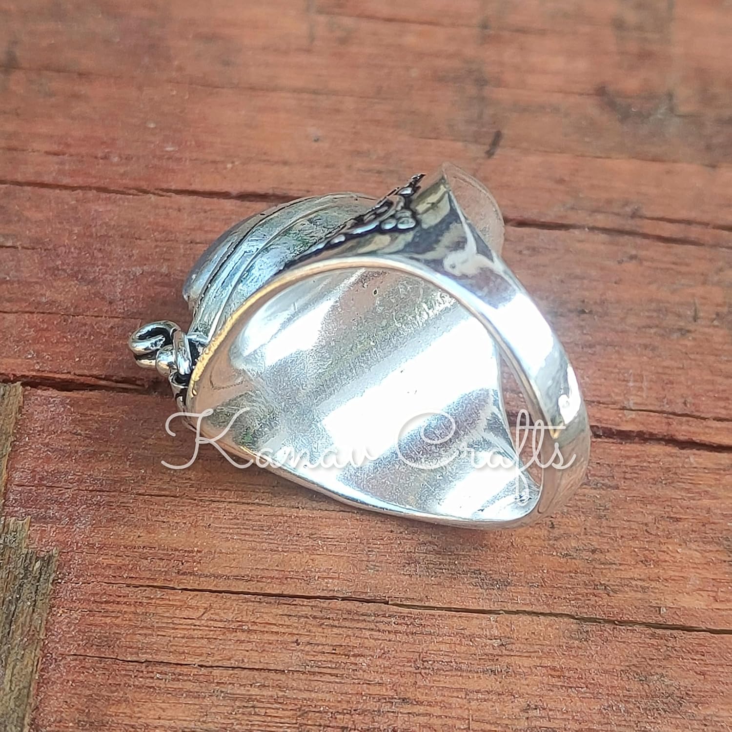 Halloween Day Gift, Natural Rainbow Moonstone Ring, Poison Box Ring, Marquise ~ Gemstone Ring, June Birthstone Ring, Openable Poison Ring, Poison Ring, Locket Ring, Blue Flash Ring