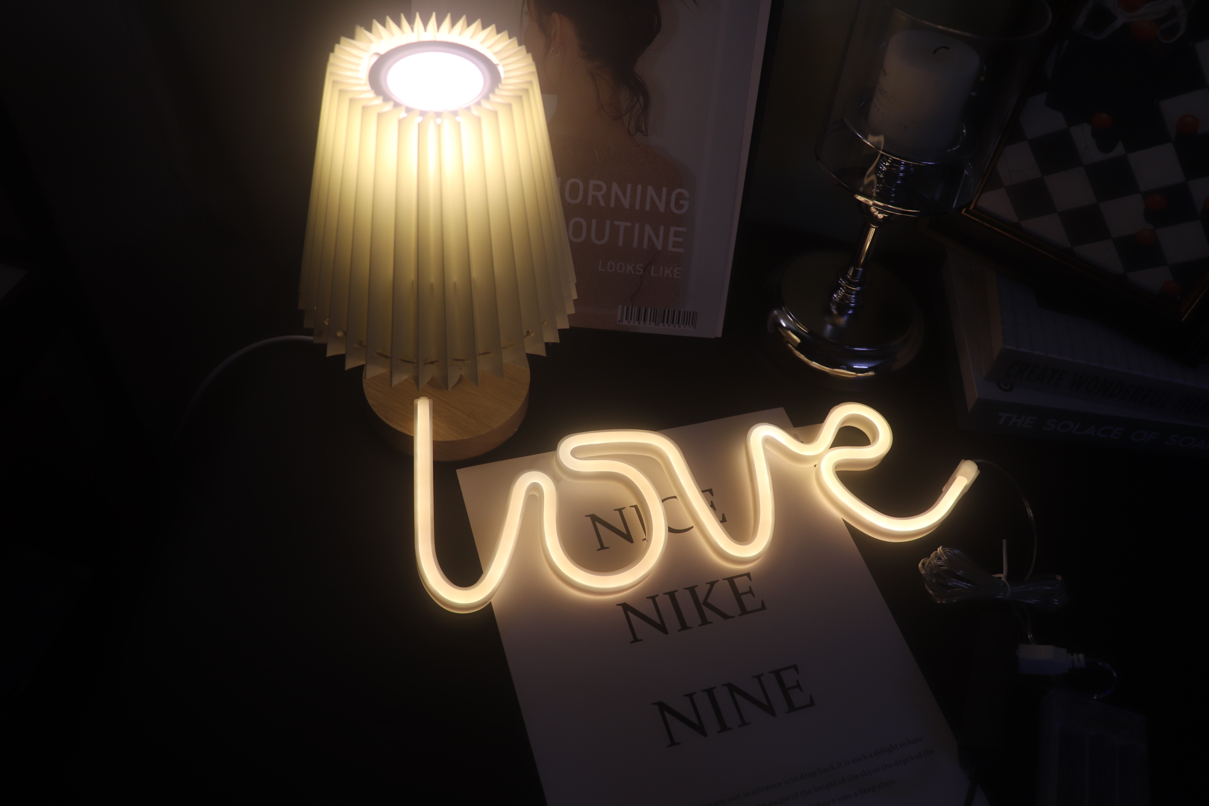 Panneau Lumineux Néon LOVE LED - Décoration Murale Ou Table Romantique Chaud Blanc