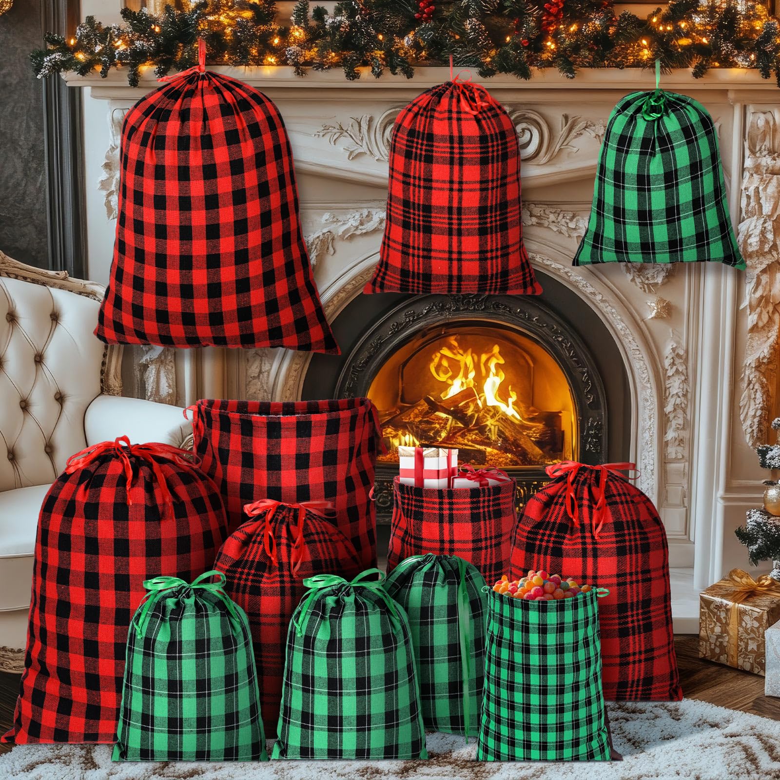 SATINIOR Lot de 12 sacs cadeaux de Noël en tissu à carreaux en coton avec cordon de serrage, 50,8 x 40,6 cm, 40,6 x 30,5 cm, 30,5 x 25,4 cm, rouge et vert